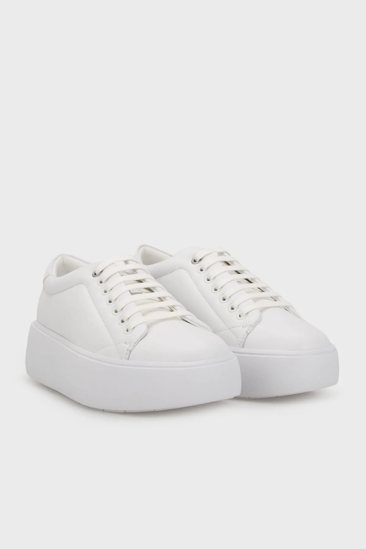 Calvin Klein Logolu Hakiki Deri Sneaker Bayan Ayakkabı HW0HW01356 0K4 BEYAZ - 3