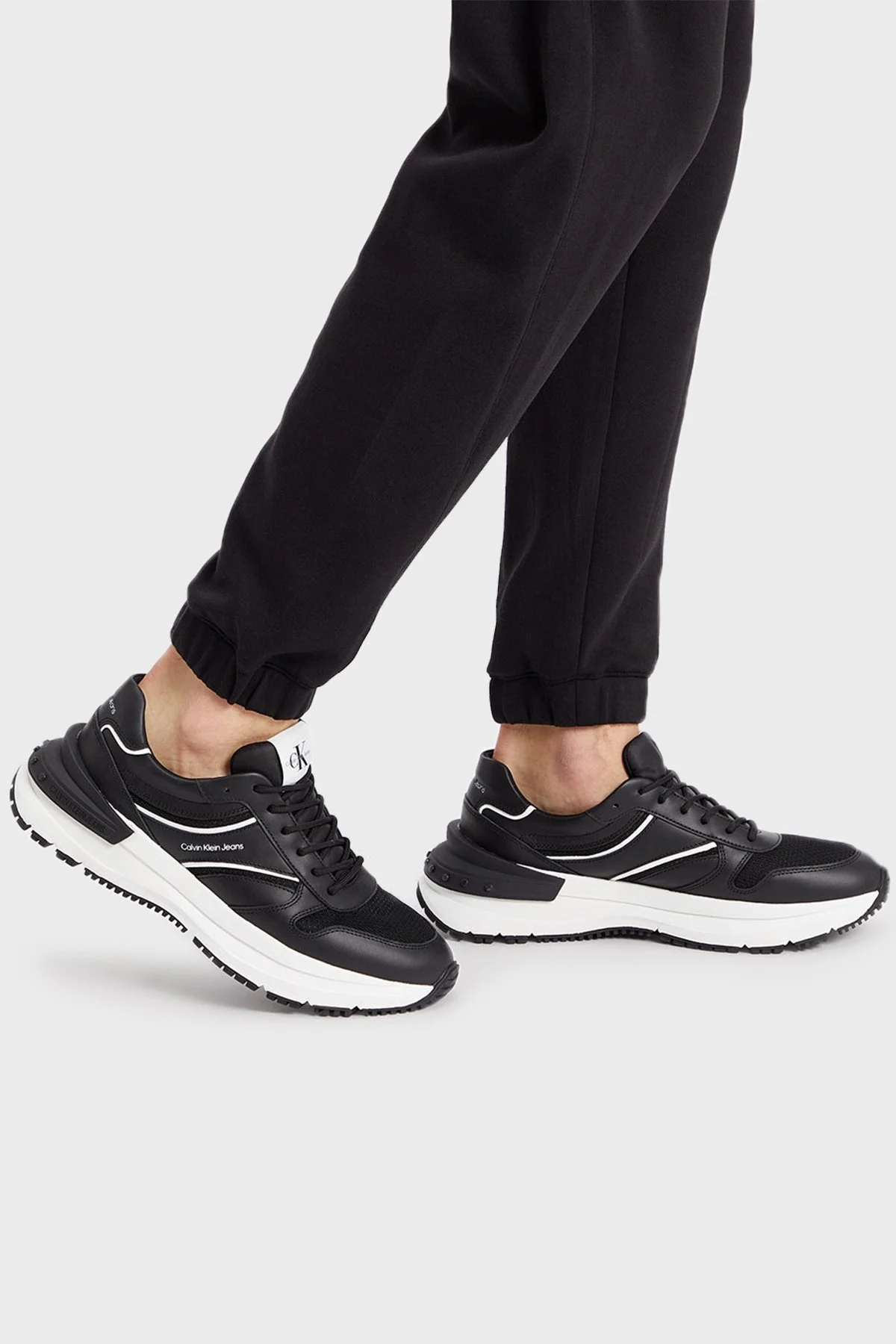 Calvin Klein Logolu Hakiki Deri Sneaker Erkek Ayakkabı YM0YM00588 0GM SİYAH - 2