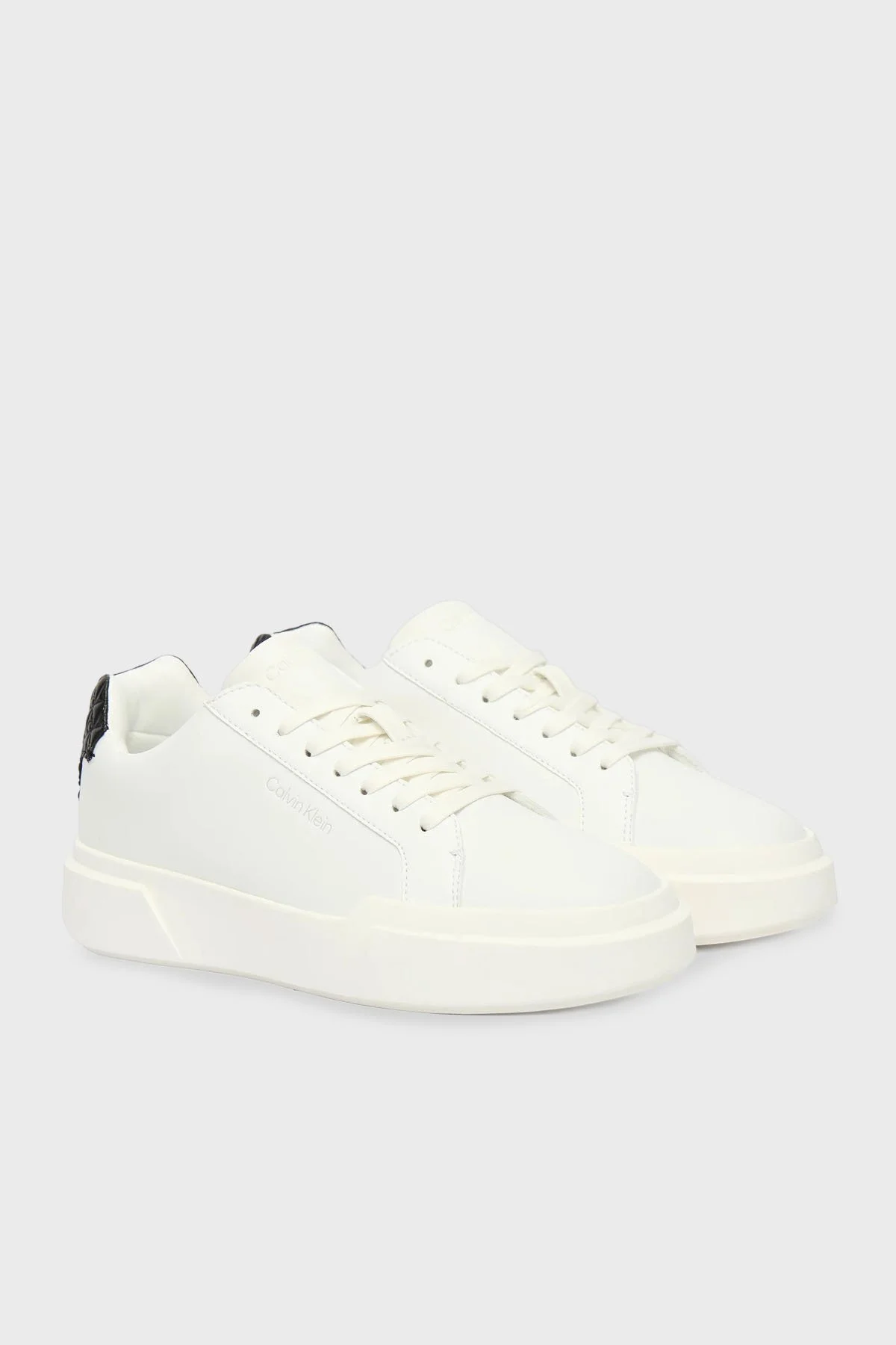 Calvin Klein Logolu Hakiki Deri Sneaker YW0YW0203601W Bayan Ayakkabı YW0YW02036 01W BEYAZ - 2