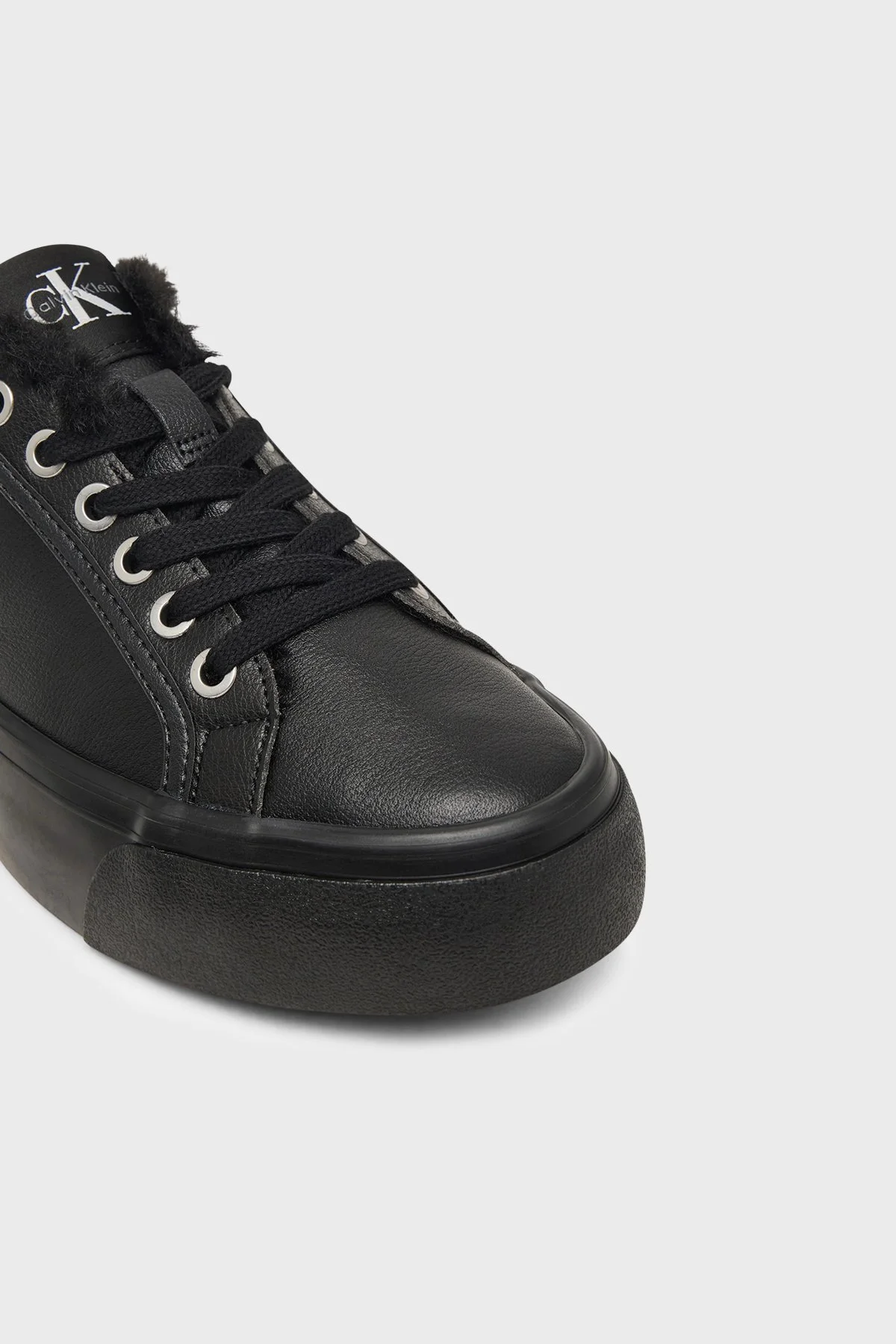 Calvin Klein Logolu İçi Kürklü Deri Sneaker HW0HW032350GJ Kadın Ayakkabı HW0HW03235 0GJ Siyah - 7