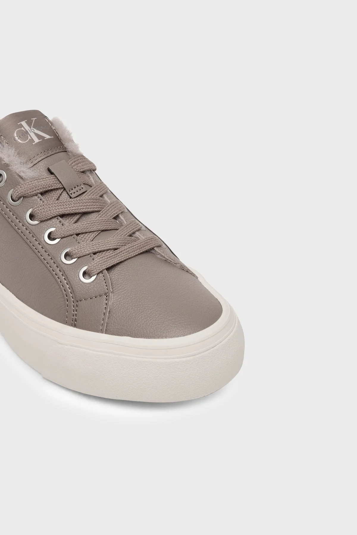 Calvin Klein Logolu İçi Kürklü Deri Sneaker HW0HW03235PBO Kadın Ayakkabı HW0HW03235 PBO Vizon - 6