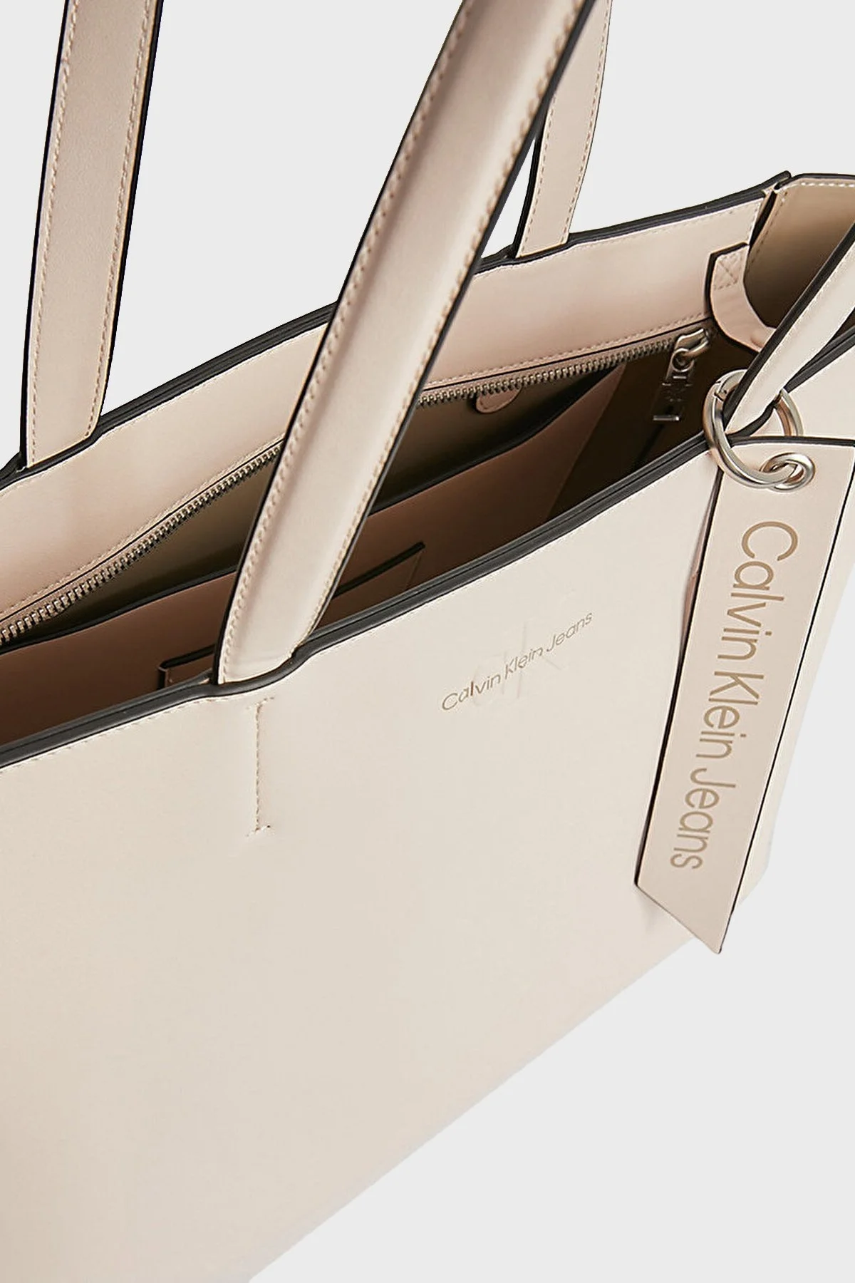 Calvin Klein Logolu K60K610553TGE Bayan Çanta K60K610553 TGE BEJ - 4