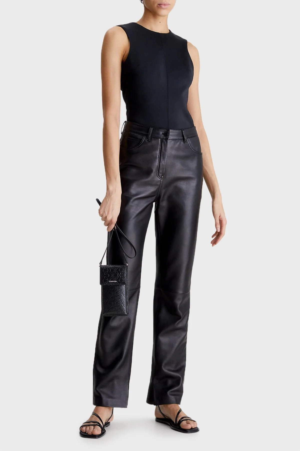 Calvin Klein Logolu K60K610947 0GJ Bayan Telefon Çantası K60K610947 0GJ SİYAH - 2