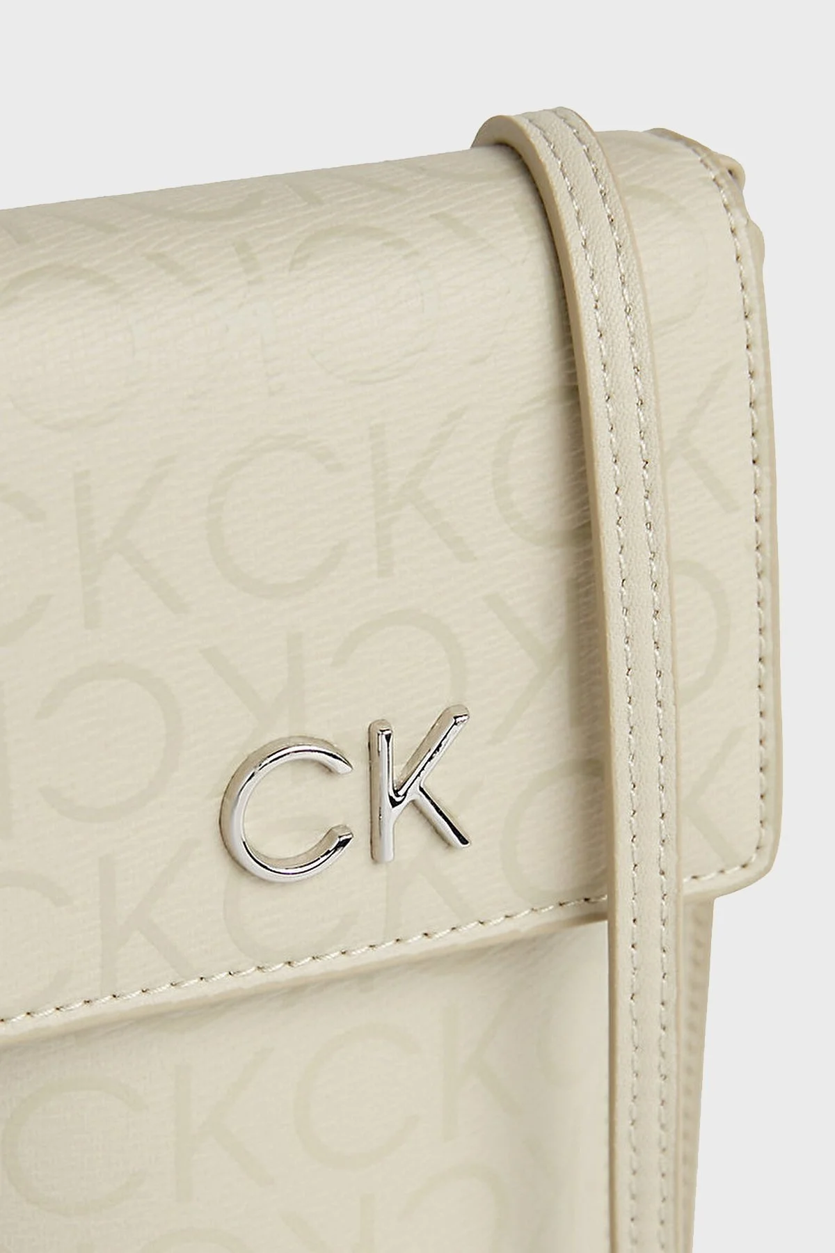 Calvin Klein Logolu K60K611708PEA Bayan Telefon Çantası K60K611708 PEA BEJ - 5