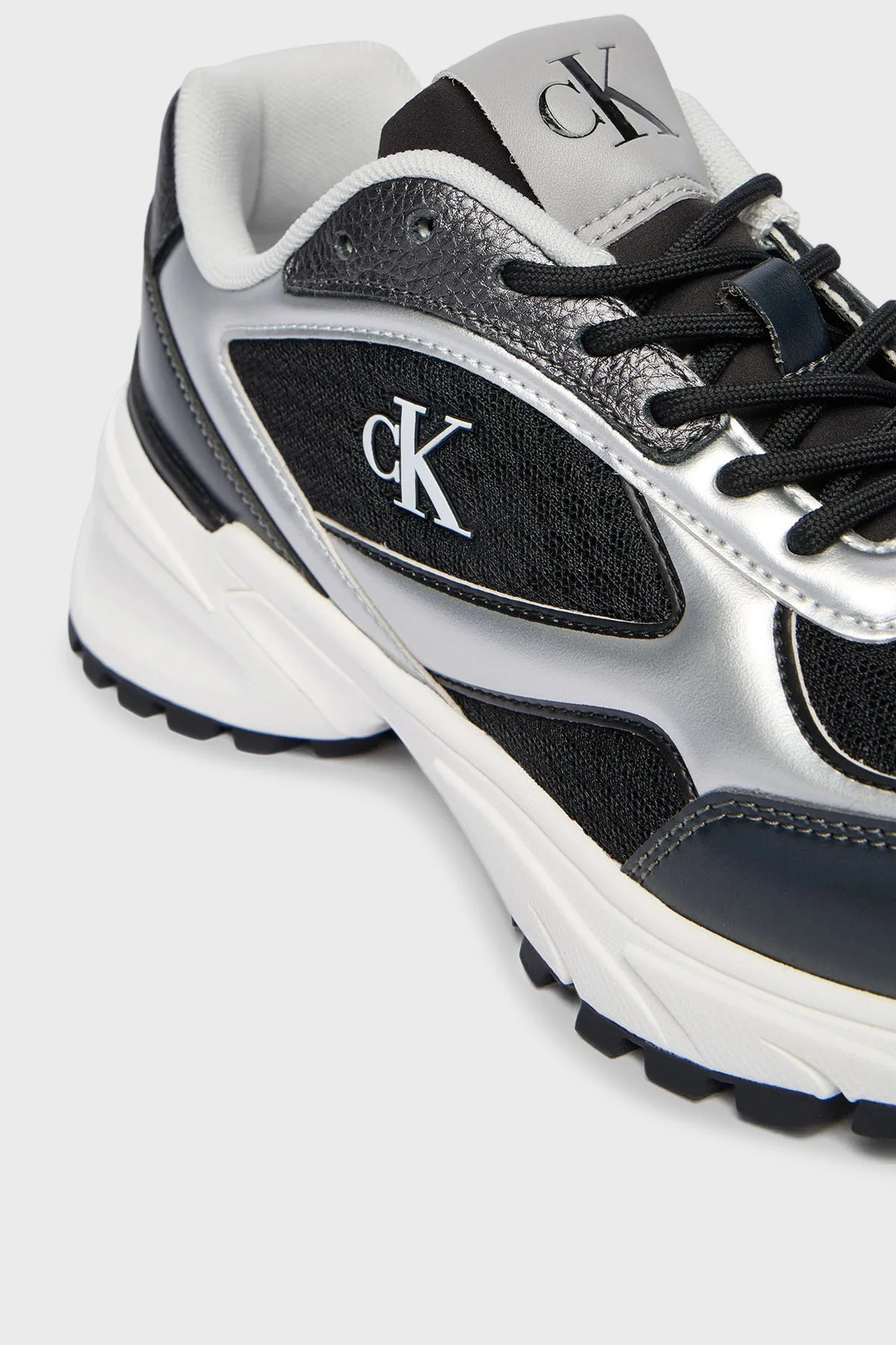 Calvin Klein Logolu Kalın Taban Sneaker YW0YW0206301L Bayan Ayakkabı YW0YW02063 01L SİYAH-GÜMÜŞ - 6