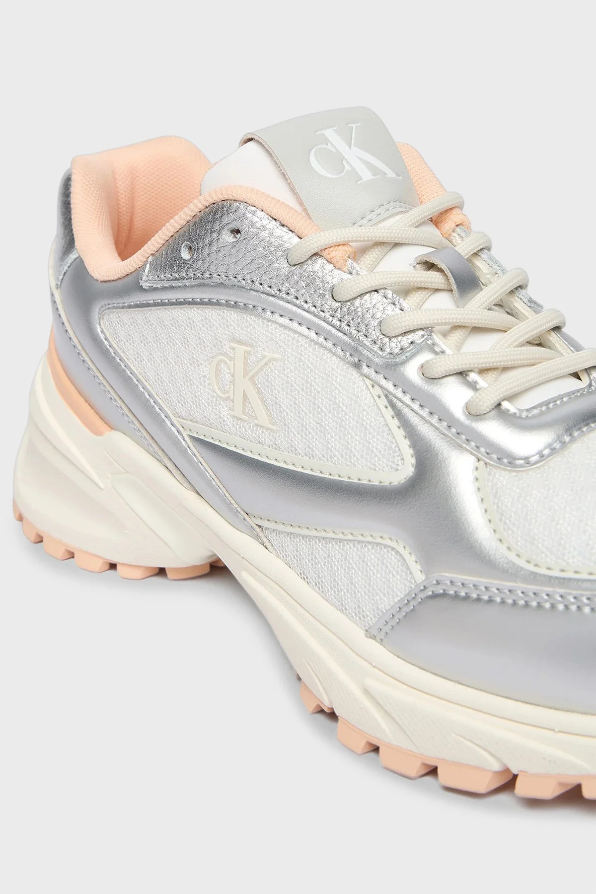 Calvin Klein Logolu Kalın Taban Sneaker YW0YW020630I7 Bayan Ayakkabı YW0YW02063 0I7 BEYAZ-GÜMÜŞ - 5