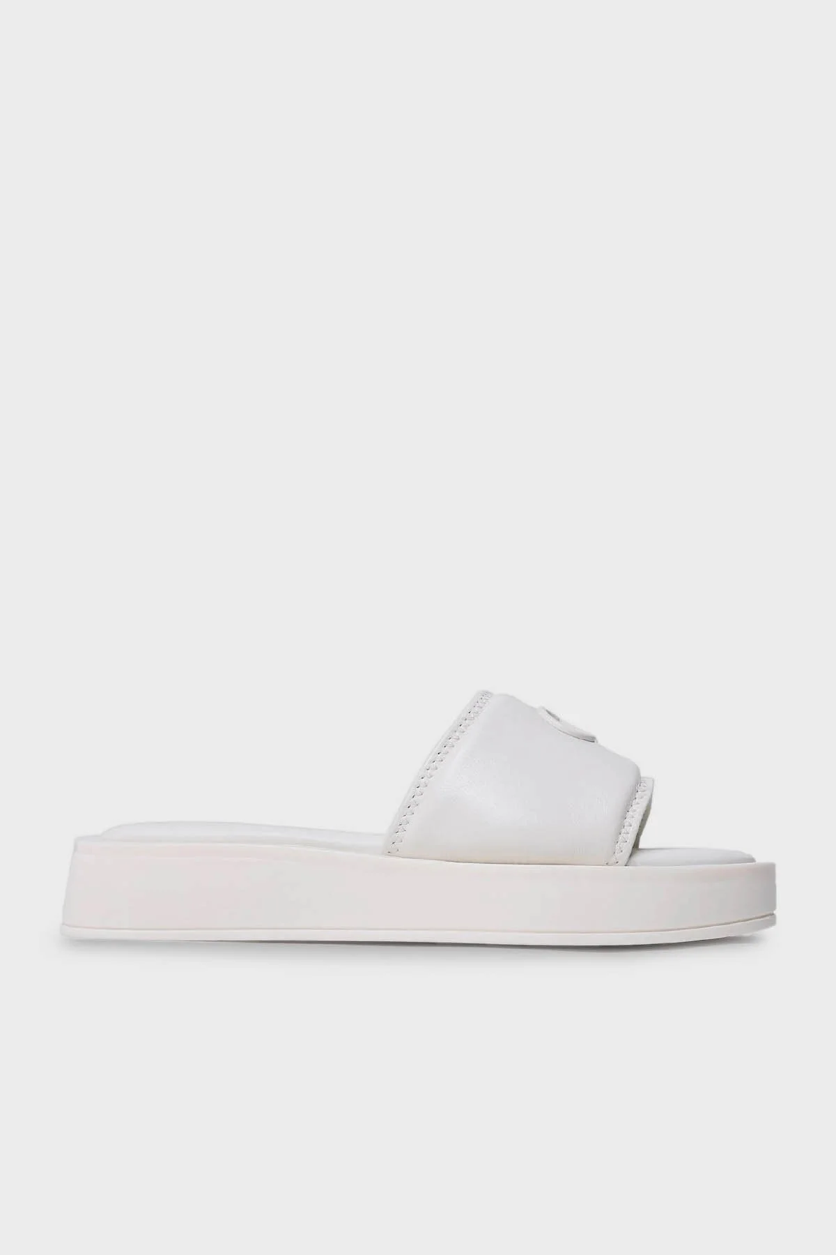 Calvin Klein Logolu Kalın Tabanlı Deri Bayan Terlik HW0HW01487 YBJ BEYAZ - 1