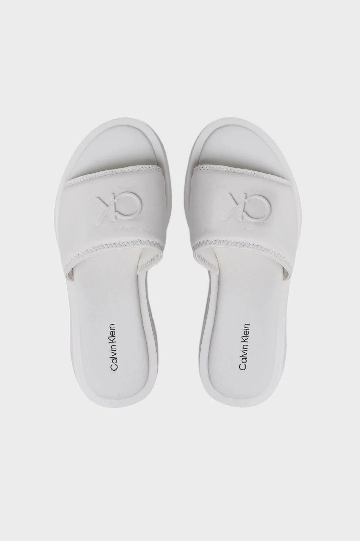 Calvin Klein Logolu Kalın Tabanlı Deri Bayan Terlik HW0HW01487 YBJ BEYAZ - 4