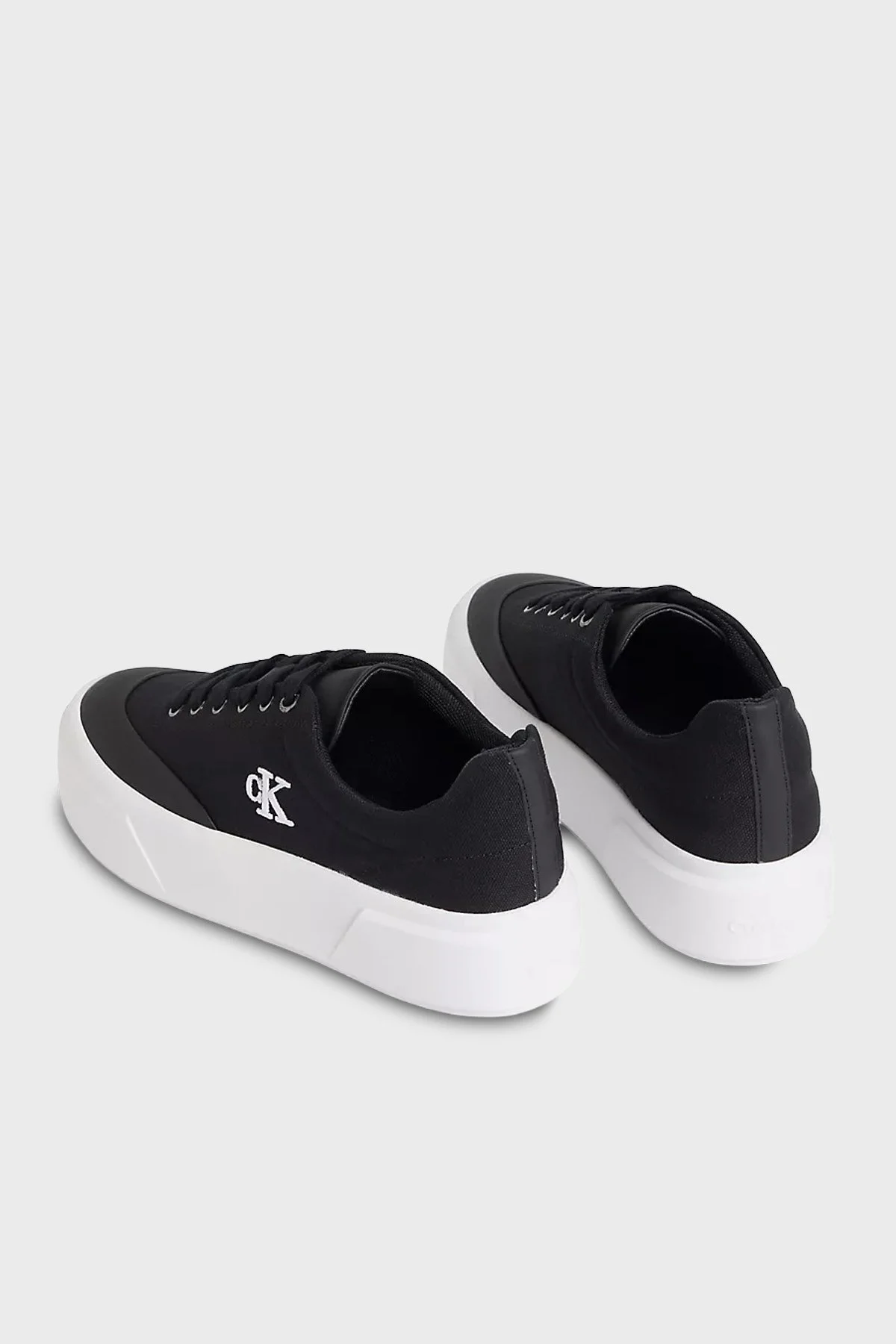 Calvin Klein Logolu Kalın Tabanlı HW0HW02989BEH Kadın Ayakkabı HW0HW02989 BEH SİYAH - 4