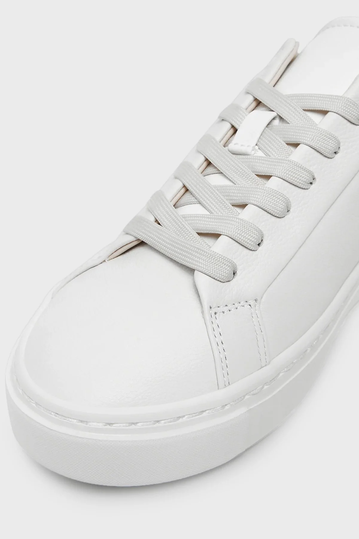 Calvin Klein Logolu Kalın Tabanlı Sneaker HW0HW0228802V Bayan Ayakkabı HW0HW02288 02V BEYAZ-GÜMÜŞ - 12
