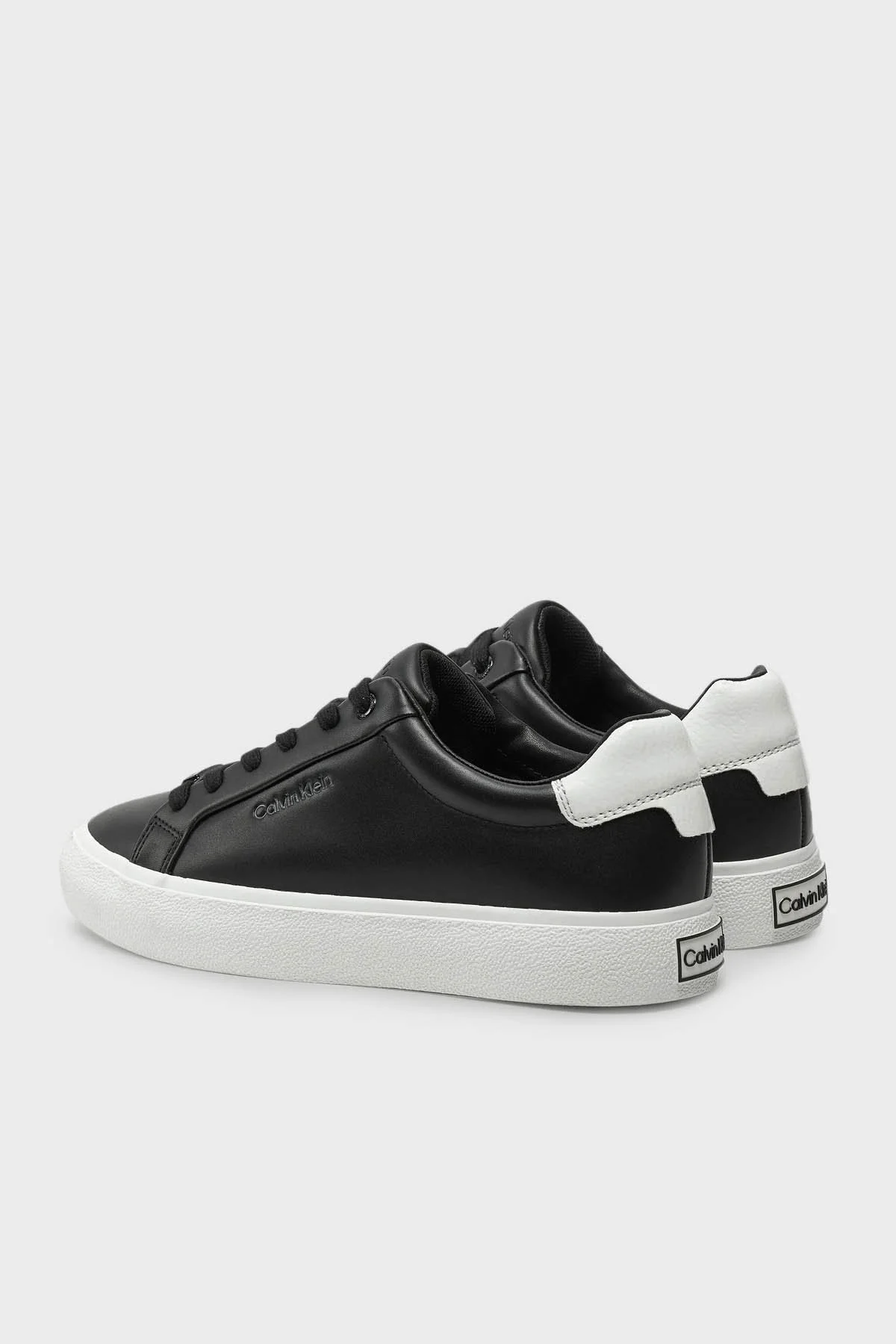 Calvin Klein Logolu Kalın Tabanlı Sneaker HW0HW024390GS Bayan Ayakkabı HW0HW02439 0GS SİYAH-BEYAZ - 9