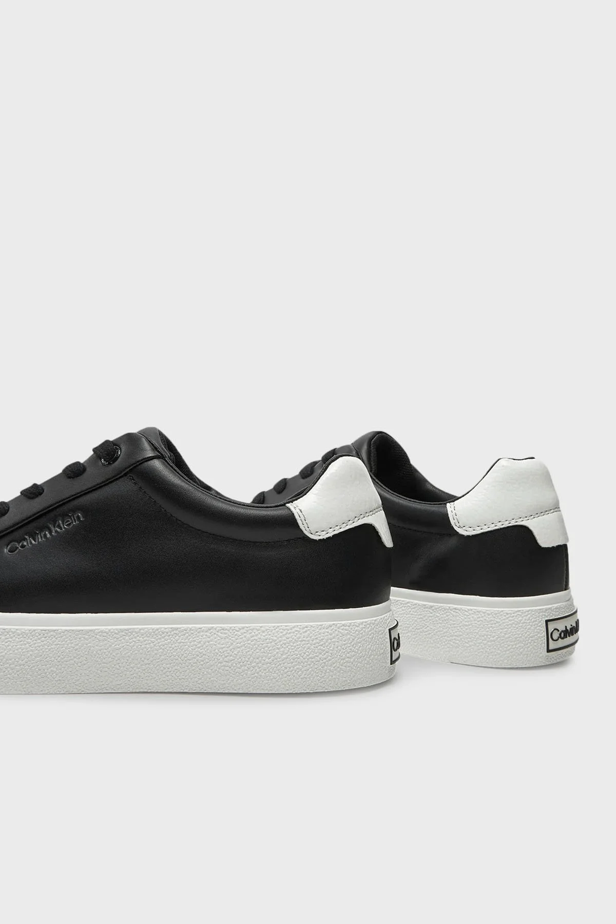 Calvin Klein Logolu Kalın Tabanlı Sneaker HW0HW024390GS Bayan Ayakkabı HW0HW02439 0GS SİYAH-BEYAZ - 12