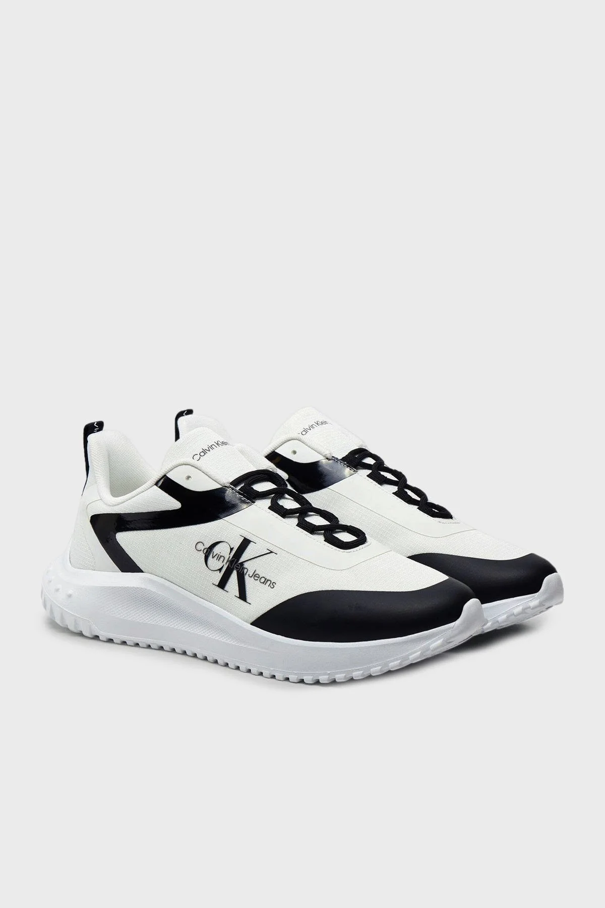 Calvin Klein Logolu Kalın Tabanlı Sneaker YM0YM0096801W Erkek Ayakkabı YM0YM00968 01W BEYAZ-SİYAH - 2