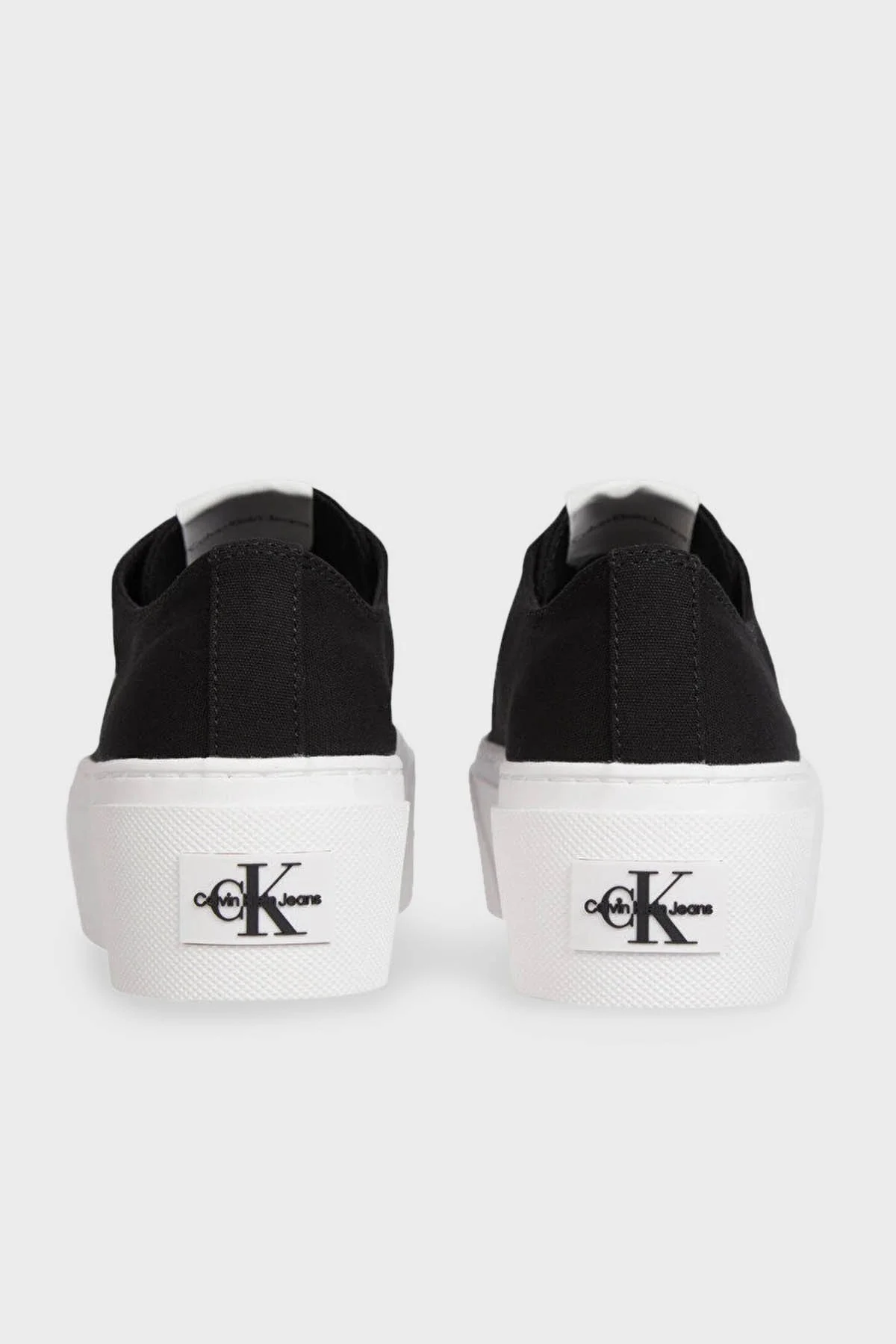 Calvin Klein Logolu Kalın Tabanlı Sneaker YW0YW01033BDS Bayan Ayakkabı YW0YW01033 BDS SİYAH - 4