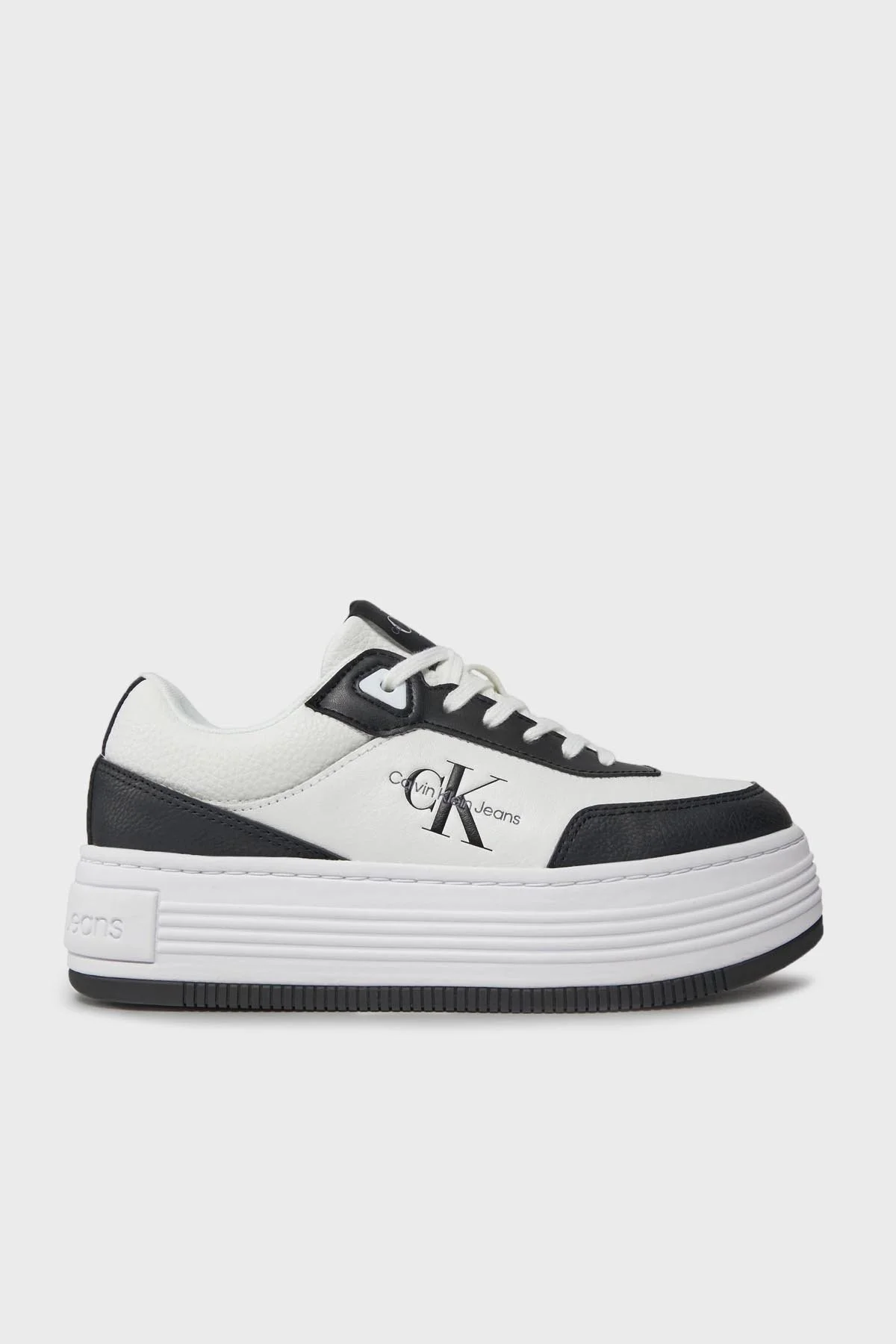 Calvin Klein Logolu Kalın Tabanlı Sneaker YW0YW013160GM Bayan Ayakkabı YW0YW01316 0GM SİYAH-BEYAZ - 1