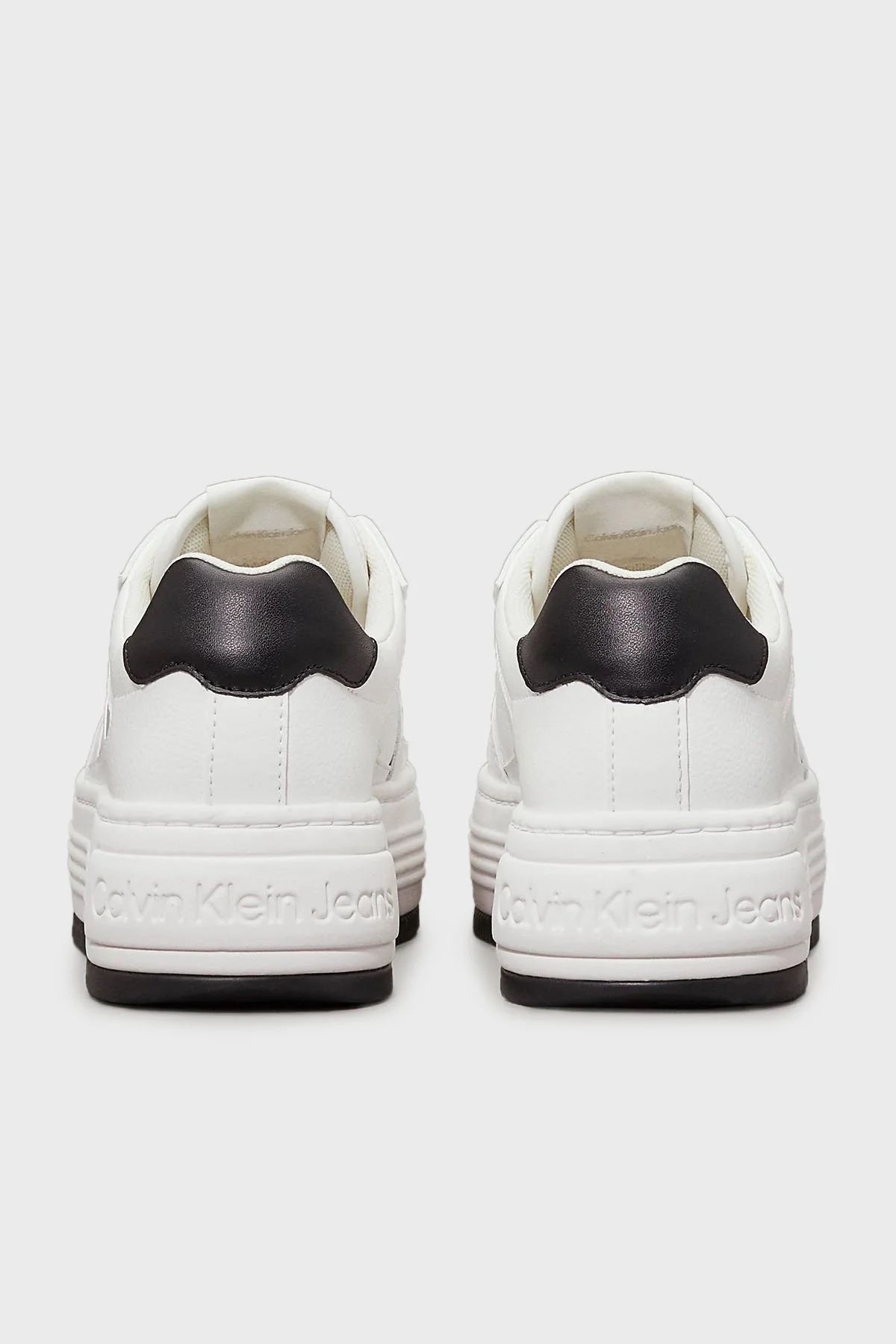 Calvin Klein Logolu Kalın Tabanlı Sneaker YW0YW0164101W Bayan Ayakkabı YW0YW01641 01W BEYAZ-SİYAH - 13