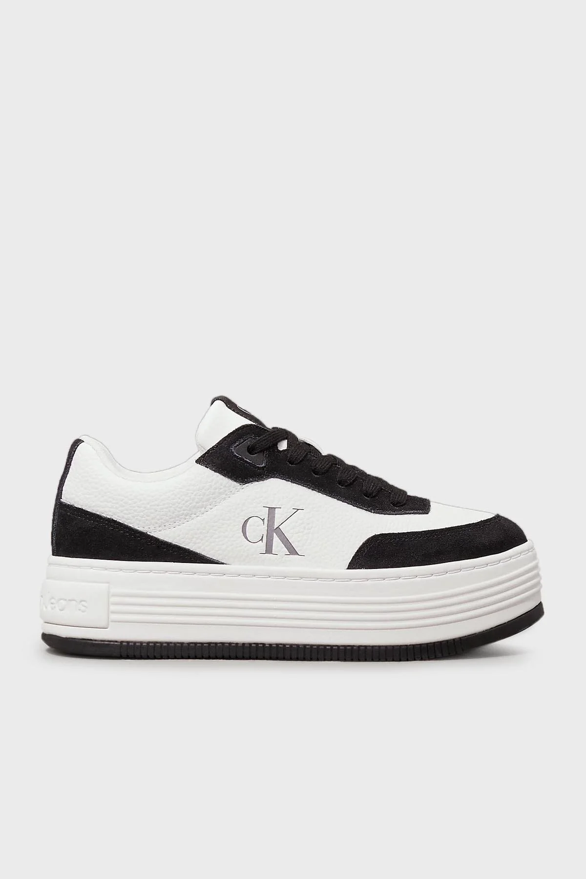 Calvin Klein Logolu Kalın Tabanlı Sneaker YW0YW0179701W Bayan Ayakkabı YW0YW01797 01W BEYAZ-SİYAH - 8