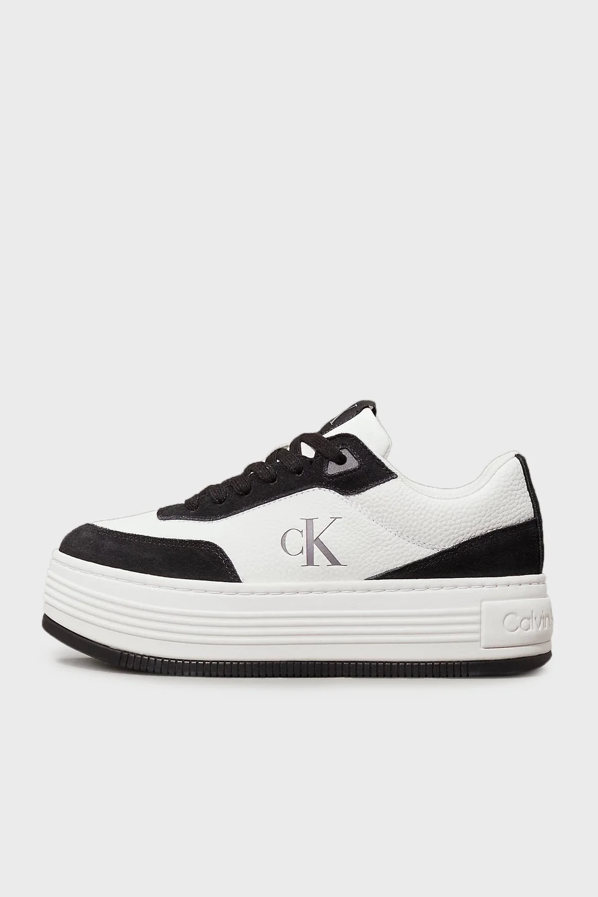 Calvin Klein Logolu Kalın Tabanlı Sneaker YW0YW0179701W Bayan Ayakkabı YW0YW01797 01W BEYAZ-SİYAH - 9