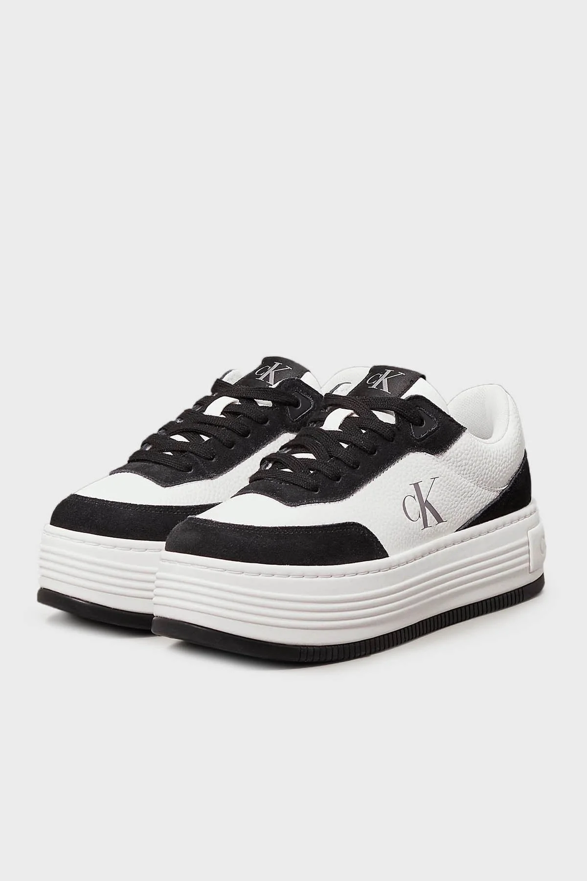 Calvin Klein Logolu Kalın Tabanlı Sneaker YW0YW0179701W Bayan Ayakkabı YW0YW01797 01W BEYAZ-SİYAH - 10