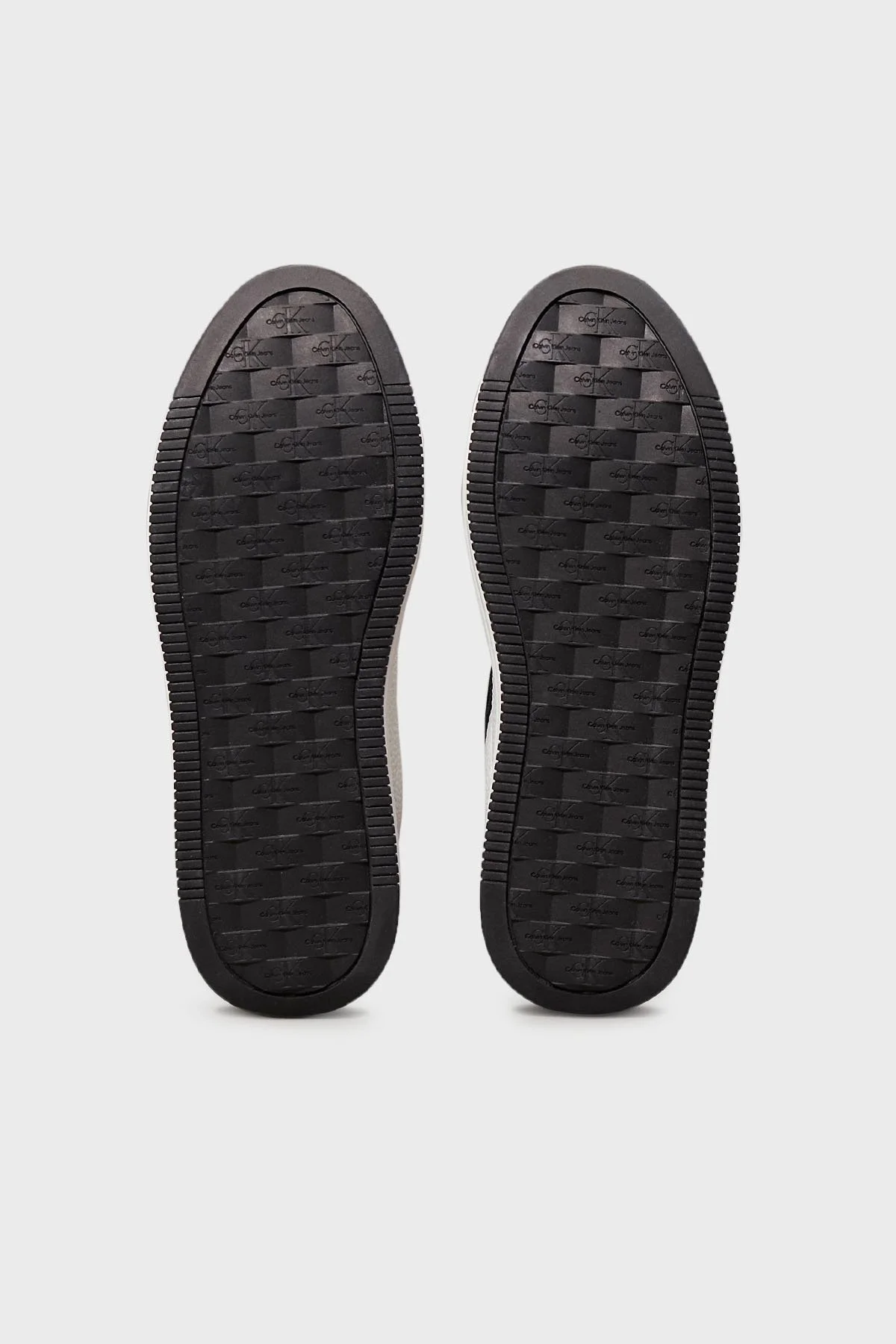 Calvin Klein Logolu Kalın Tabanlı Sneaker YW0YW0179701W Bayan Ayakkabı YW0YW01797 01W BEYAZ-SİYAH - 13