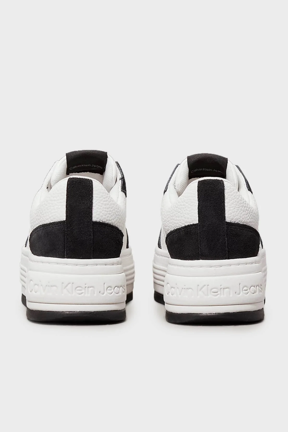 Calvin Klein Logolu Kalın Tabanlı Sneaker YW0YW0179701W Bayan Ayakkabı YW0YW01797 01W BEYAZ-SİYAH - 14
