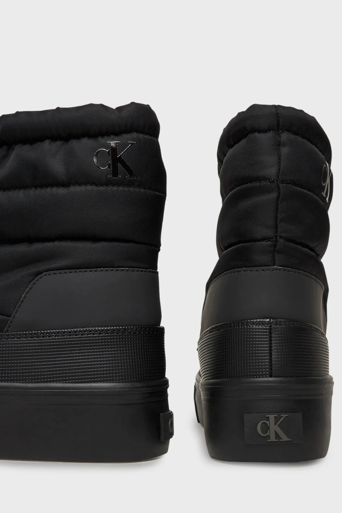 Calvin Klein Logolu Kapitoneli Bağcıklı YW0YW019770GJ Bayan Bot YW0YW01977 0GJ SİYAH - 4