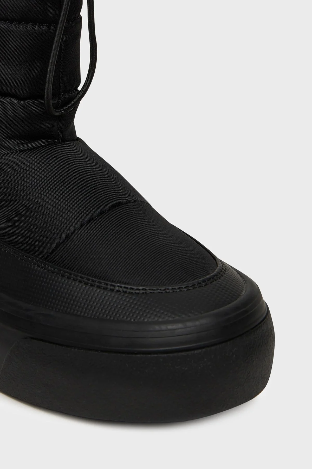 Calvin Klein Logolu Kapitoneli Bağcıklı YW0YW019770GJ Bayan Bot YW0YW01977 0GJ SİYAH - 5