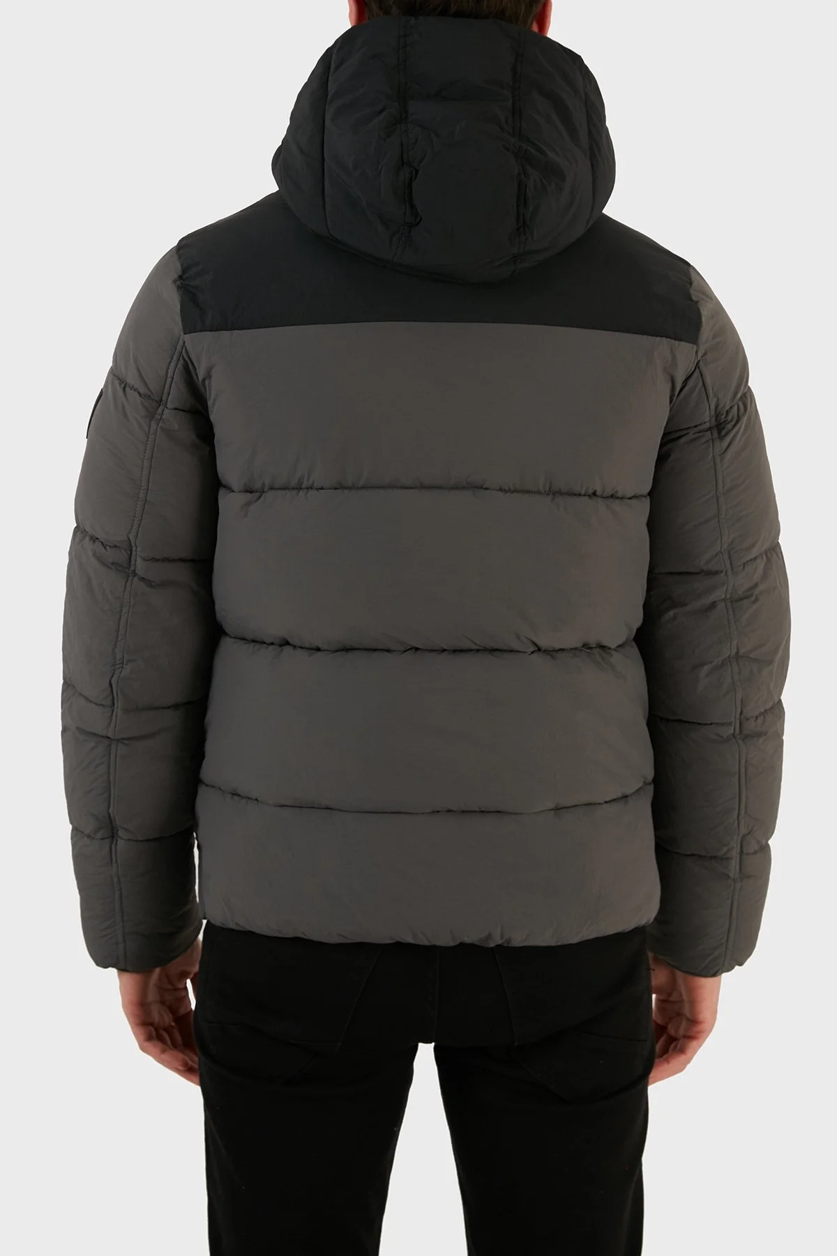 Calvin Klein Logolu Kapüşonlu Fermuarlı Regular Fit Şişme Erkek Mont K10K110337 PTR ANTRASİT - 5