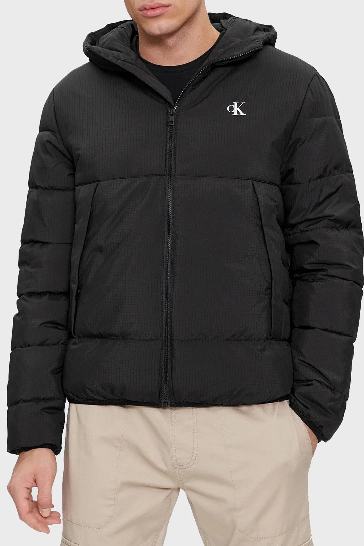 Calvin Klein Logolu Kapüşonlu Regular Fit J30J324655BEH Erkek Mont J30J324655 BEH SİYAH - 1