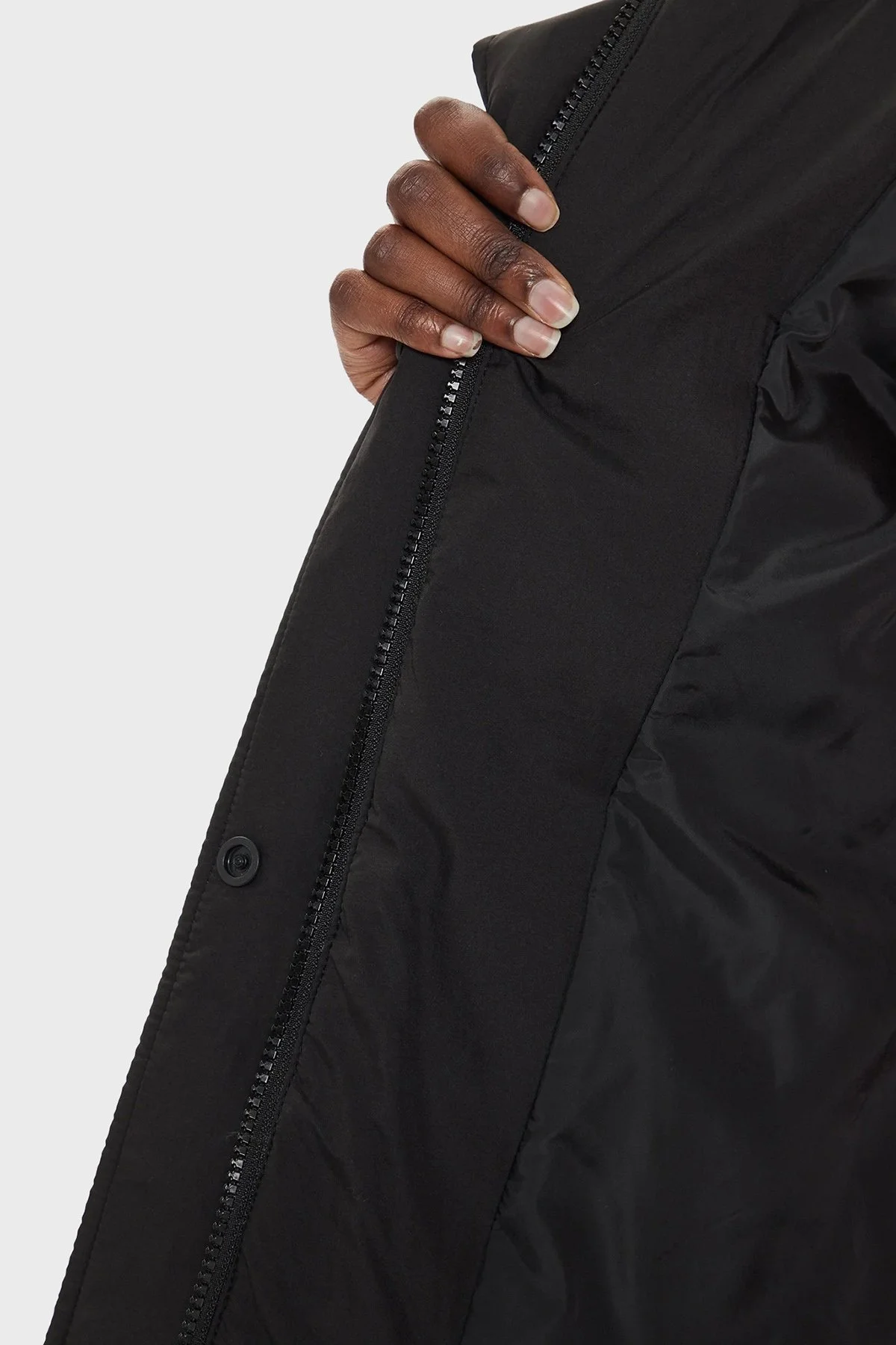 Calvin Klein Logolu Kapüşonlu Şişme J20J224107BEH Bayan Mont J20J224107 BEH SİYAH - 4