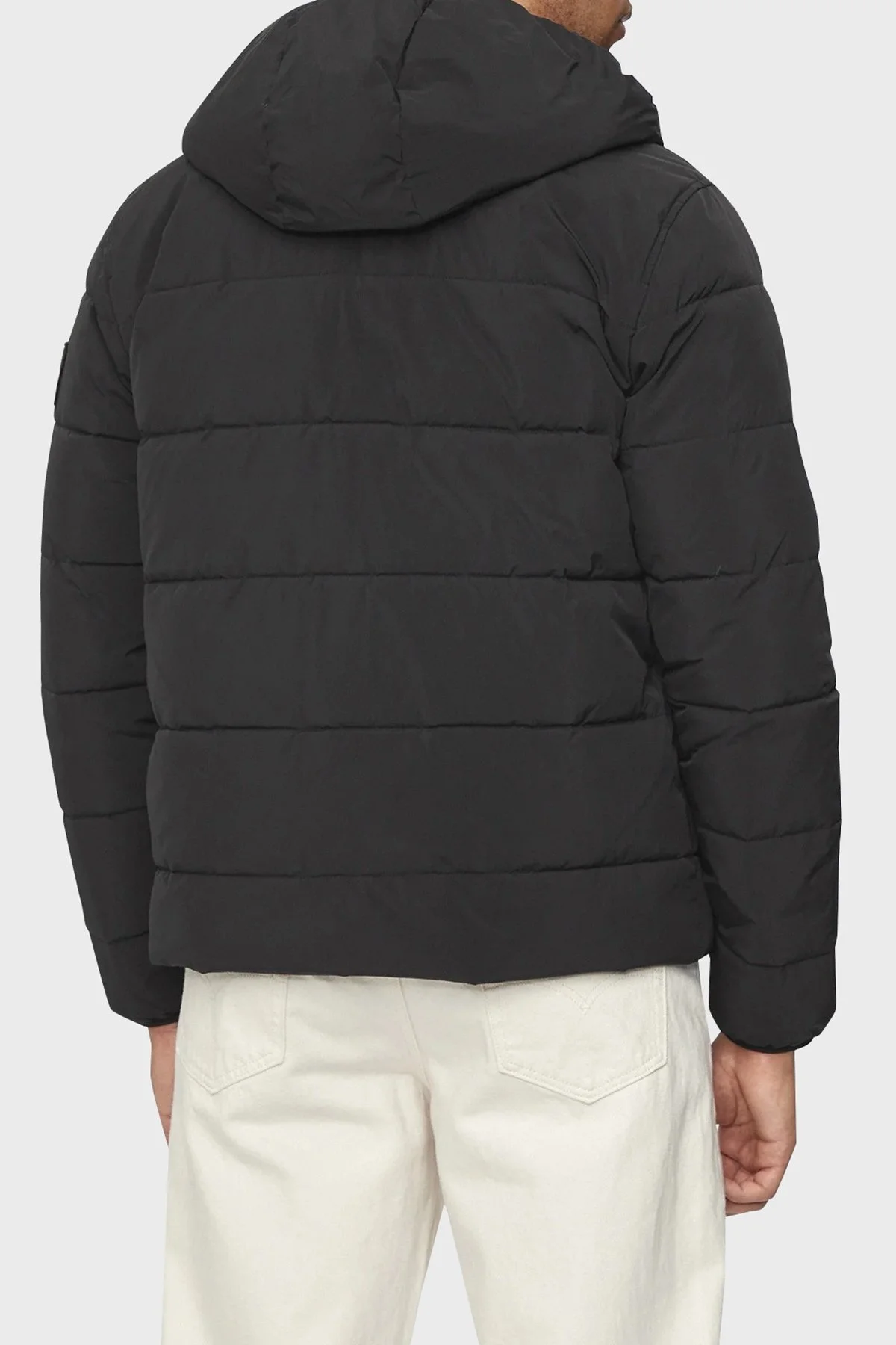 Calvin Klein Logolu Kapüşonlu Şişme J30J325594BEH Erkek Mont J30J325594 BEH SİYAH - 7