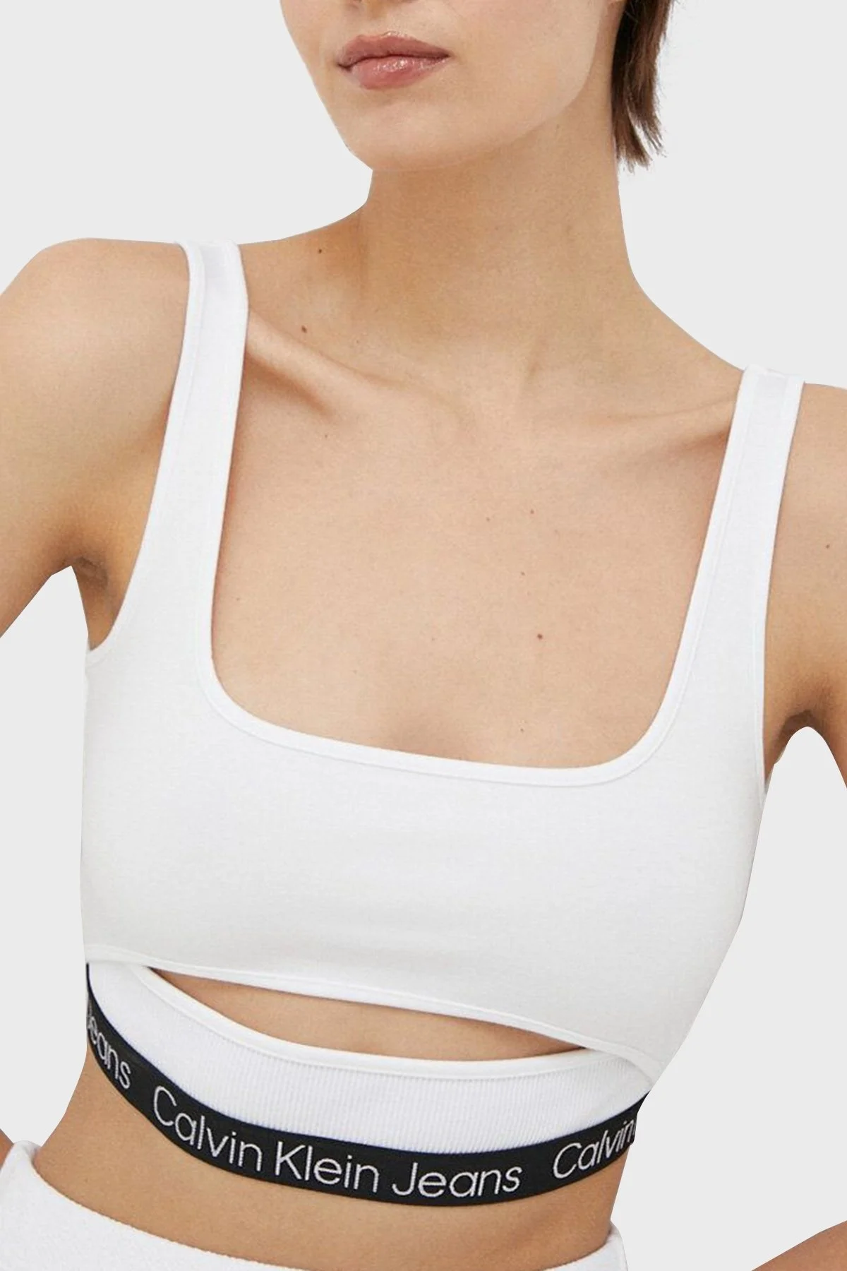 Calvin Klein Logolu Kesikli Slim Fit Crop J20J220772YAF Bayan Top J20J220772 YAF BEYAZ - 3