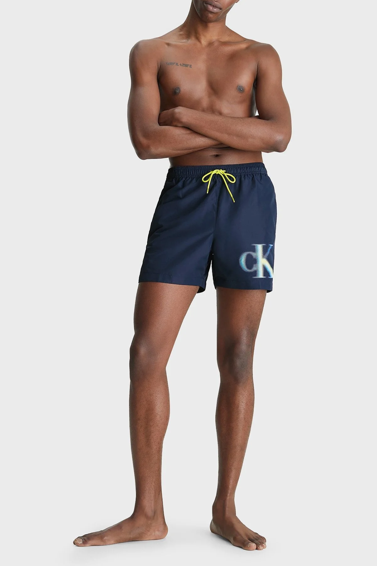 Calvin Klein Logolu Kısa Büzgülü Deniz Şortu Cepli Erkek Mayo Short KM0KM00800 DCA LACİVERT - 5