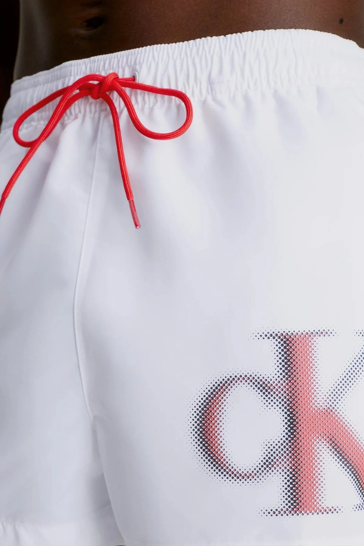 Calvin Klein Logolu Kısa Büzgülü Deniz Şortu Cepli KM0KM00801YCD Erkek Mayo Short KM0KM00801 YCD BEYAZ - 3