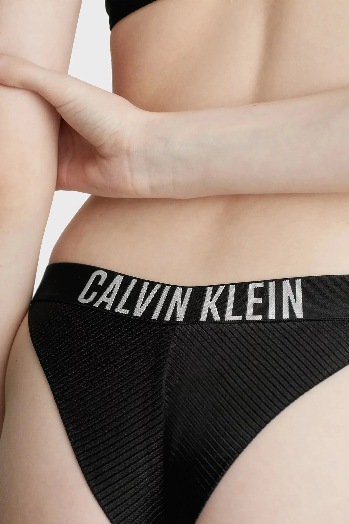 Calvin Klein Logolu KW0KW02019BEH Bayan Bikini Altı KW0KW02019 BEH SİYAH - 3