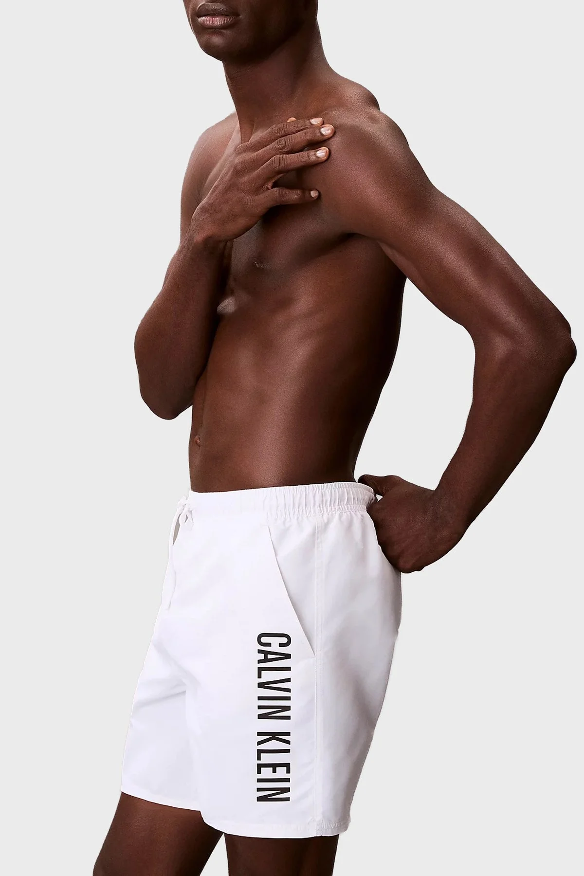 Calvin Klein Logolu LV00N61047100 Erkek Mayo Short LV00N61047 100 BEYAZ - 4