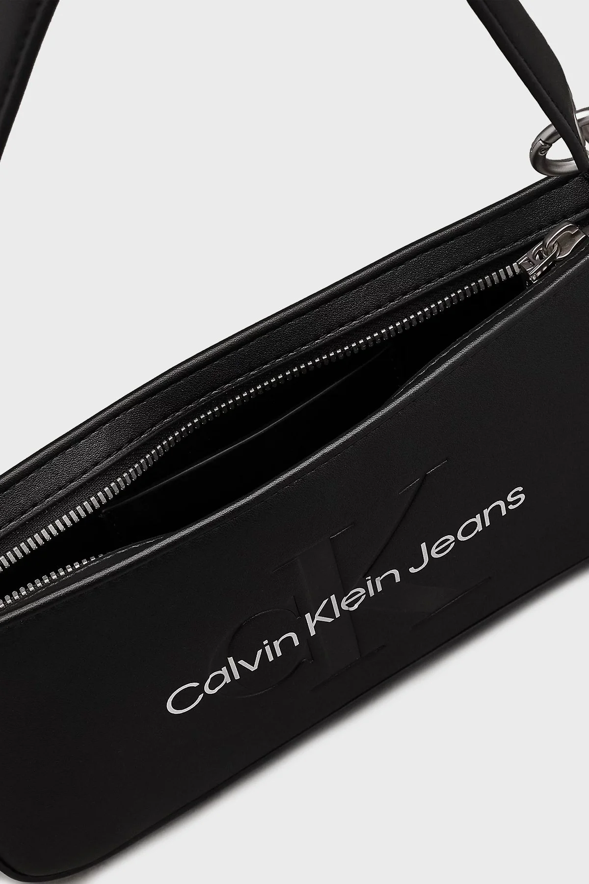 Calvin Klein Logolu Omuz Askılı K60K61067901R Bayan Çanta K60K610679 01R SİYAH - 12