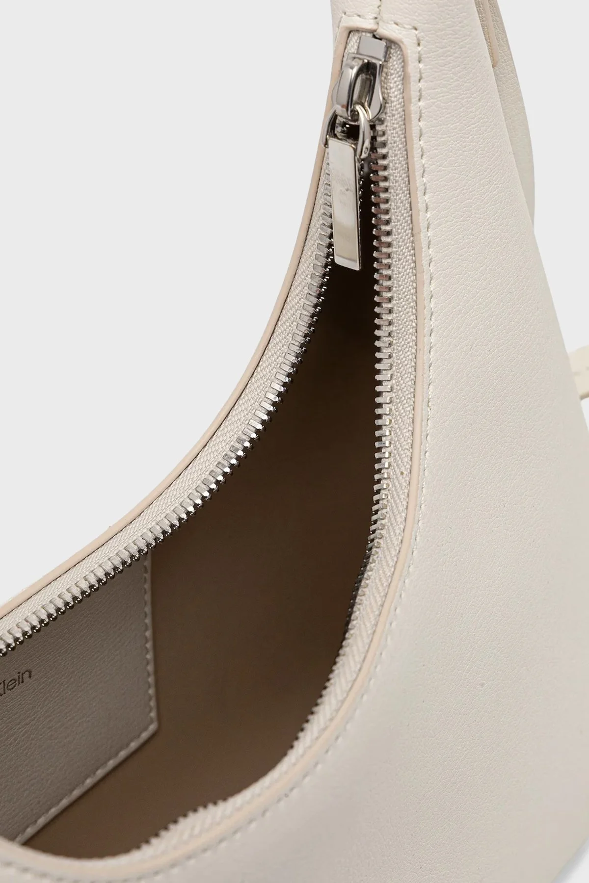 Calvin Klein Logolu Omuz Askılı LV04F3272GFUP Bayan Çanta LV04F3272G FUP EKRU - 5