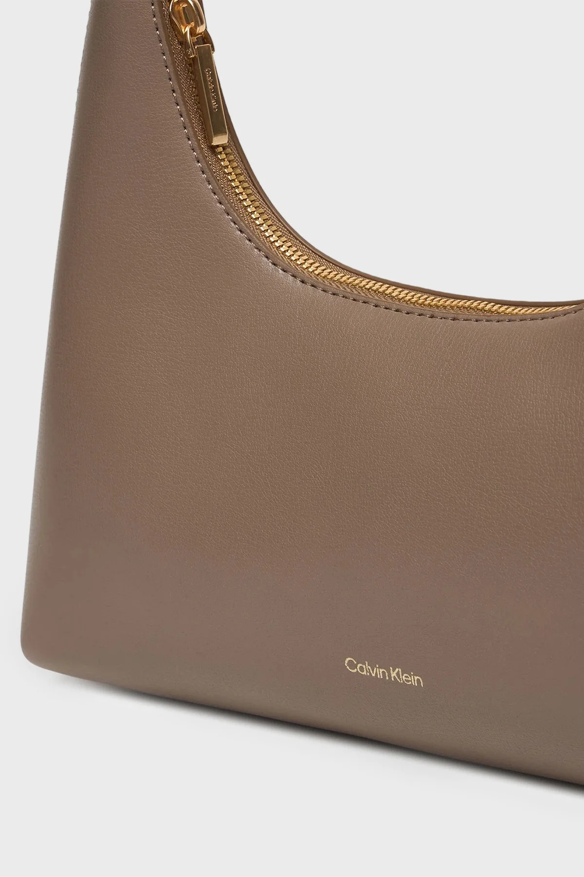 Calvin Klein Logolu Omuz Askılı LV04F3272GVFU Bayan Çanta LV04F3272G VFU TOPRAK - 6