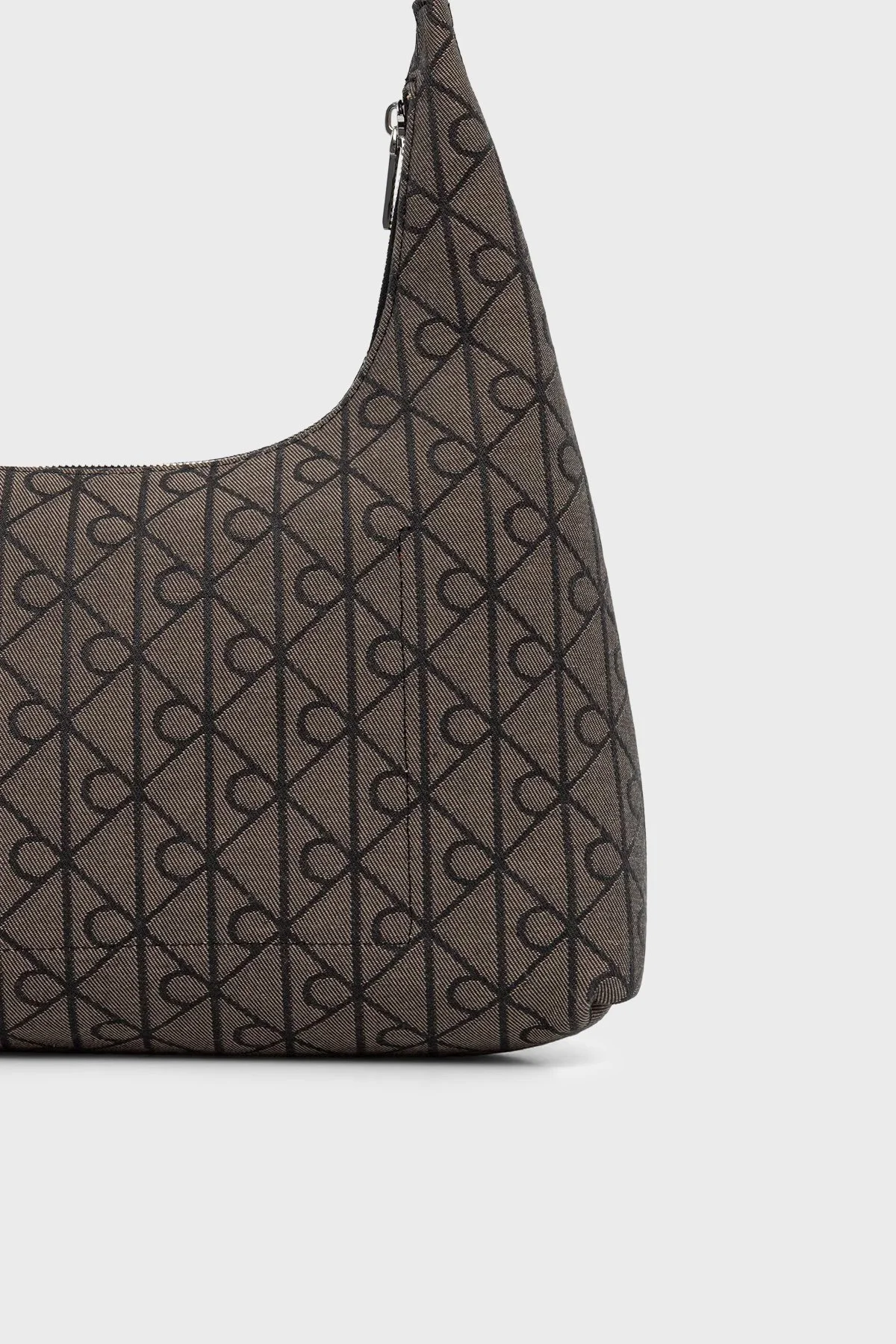 Calvin Klein Logolu Omuz Askılı LV04F3635G8E3 Kadın Çanta LV04F3635G 8E3 BEJ-SİYAH - 3