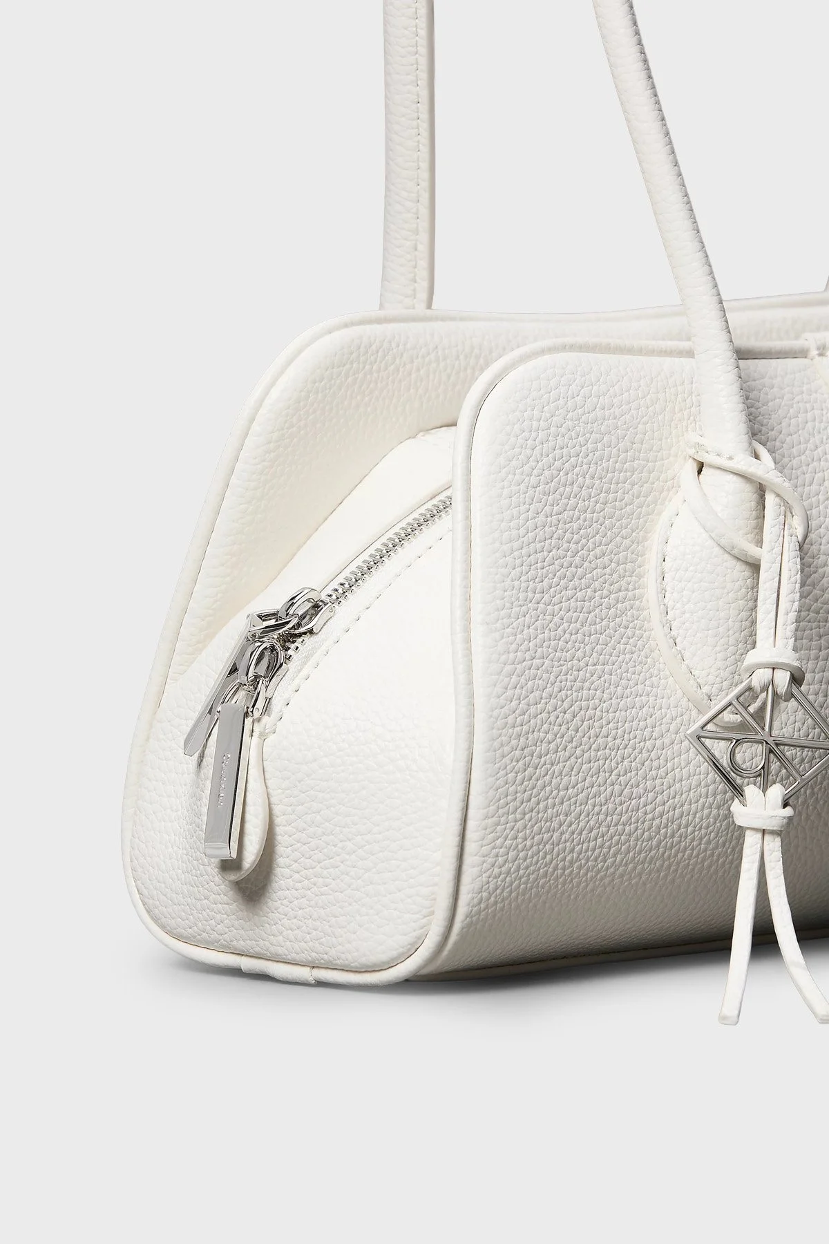 Calvin Klein Logolu Omuz Askılı LV04F3743G4LX Kadın Çanta LV04F3743G 4LX BEYAZ - 5