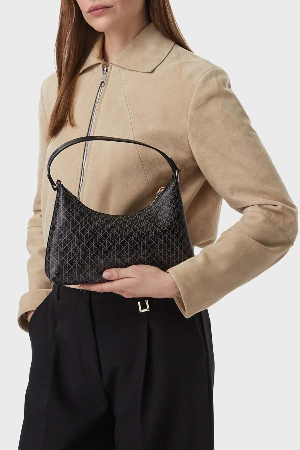Calvin Klein Logolu Omuz Askılı LV04F3889G2XA Kadın Çanta LV04F3889G 2XA Siyah - 2