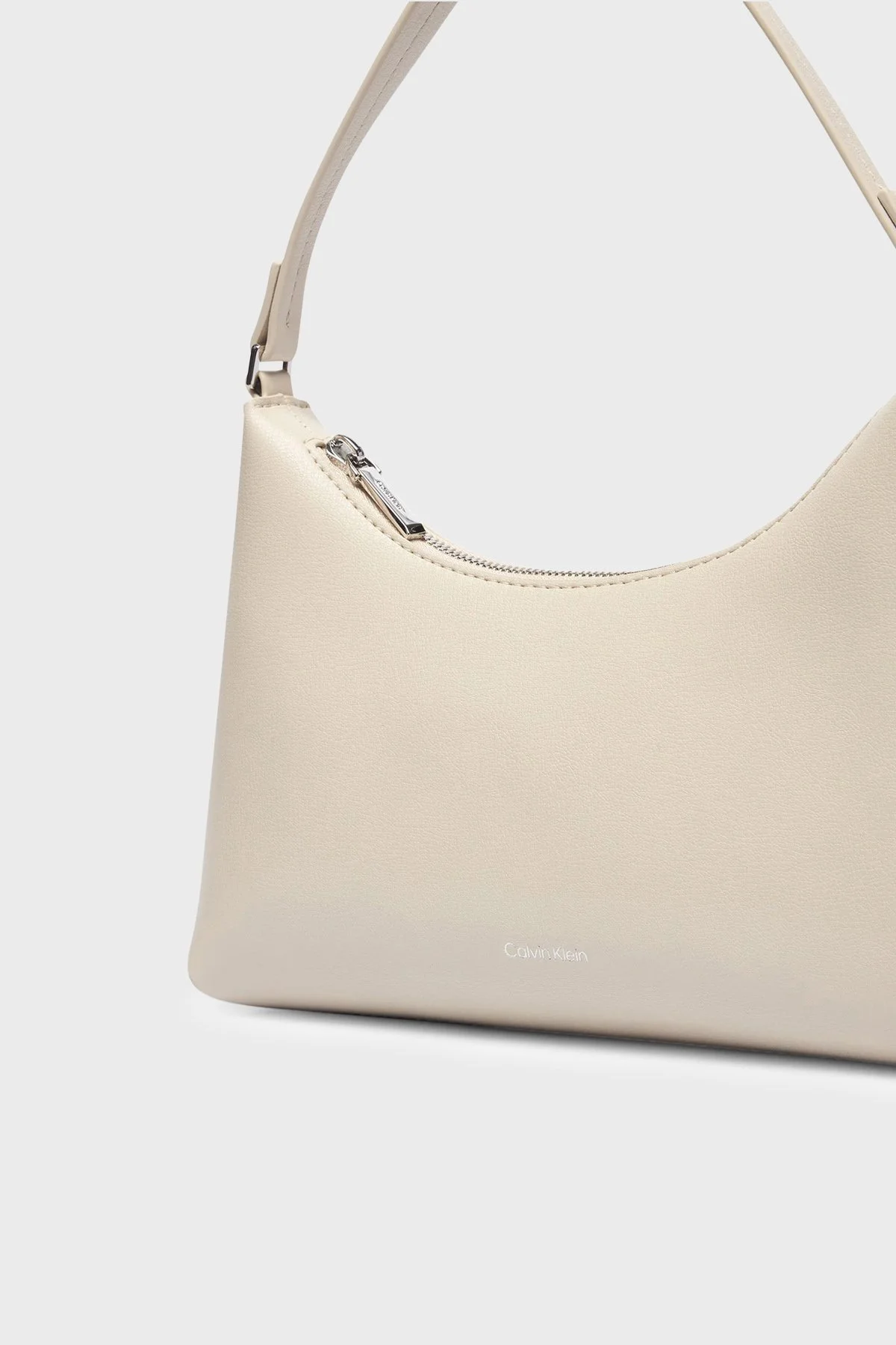 Calvin Klein Logolu Omuz Askılı LV04F3890GACG Kadın Çanta LV04F3890G ACG Ekru - 3