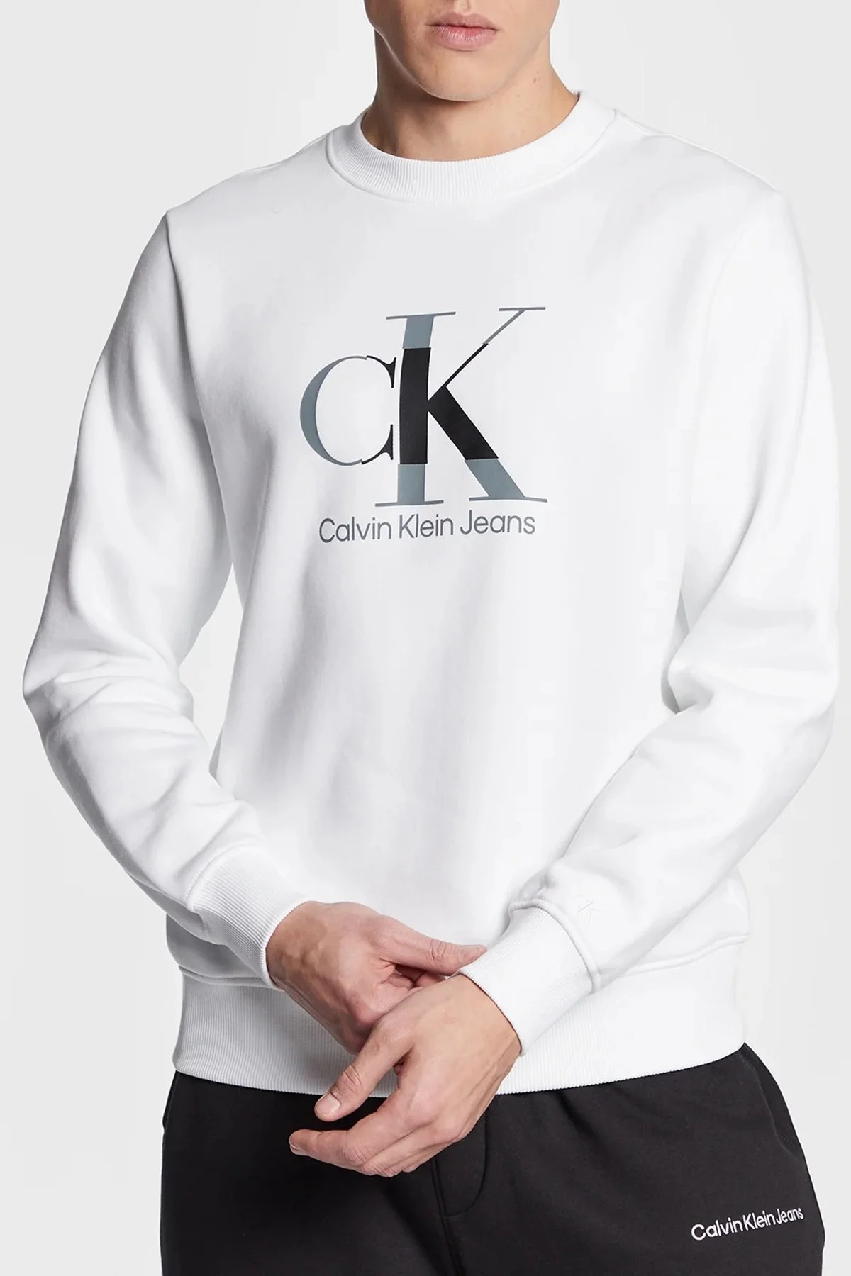 Calvin Klein Logolu Organik Pamuklu Bisiklet Yaka Regular Fit Erkek Sweat J30J323298 YAF BEYAZ - 1