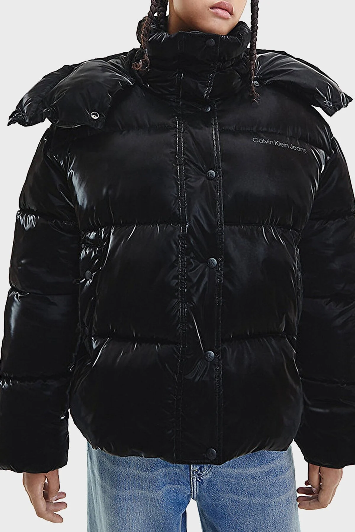 Calvin Klein Logolu Oversize Parlak Görünümlü Çıkarılabilir Kapüşonlu Bayan Mont J20J219838 BEH SİYAH - 1