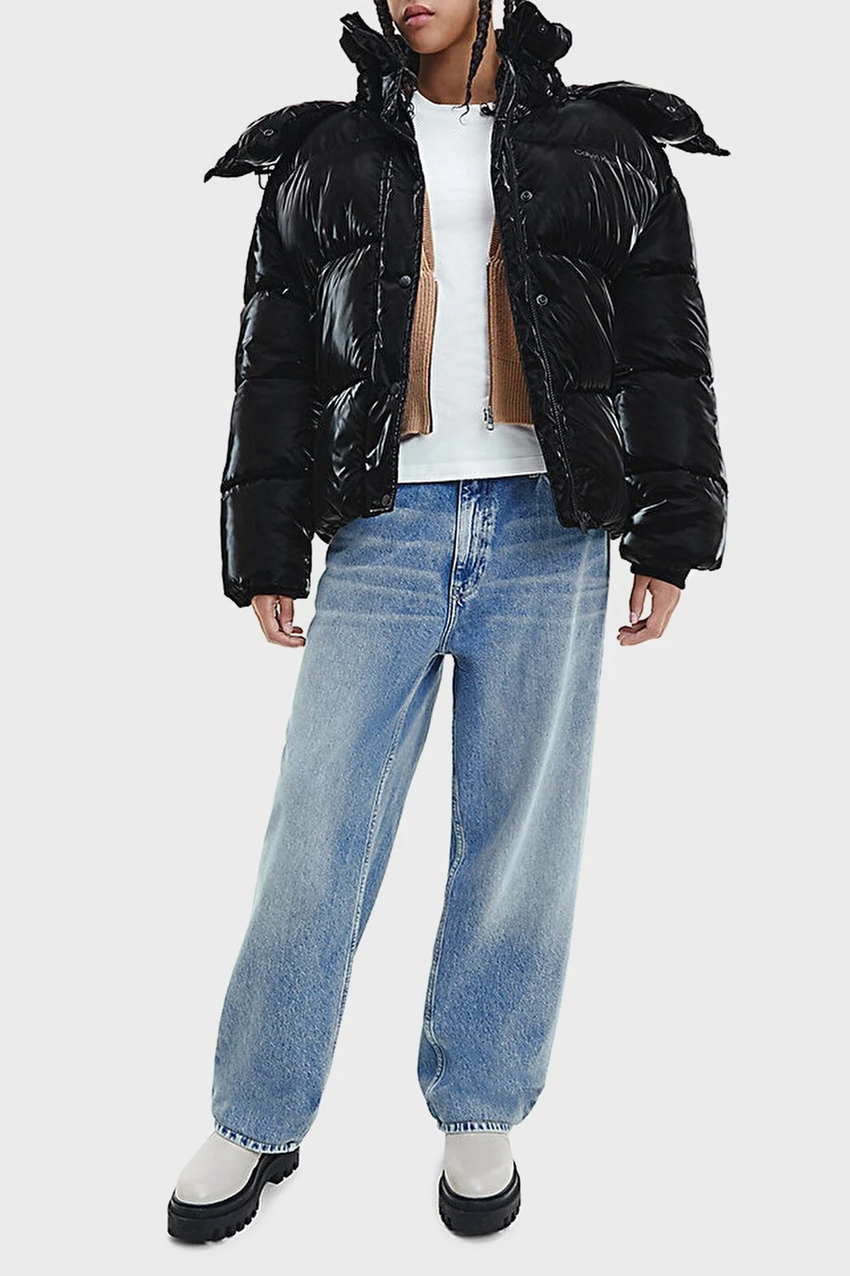 Calvin Klein Logolu Oversize Parlak Görünümlü Çıkarılabilir Kapüşonlu Bayan Mont J20J219838 BEH SİYAH - 3