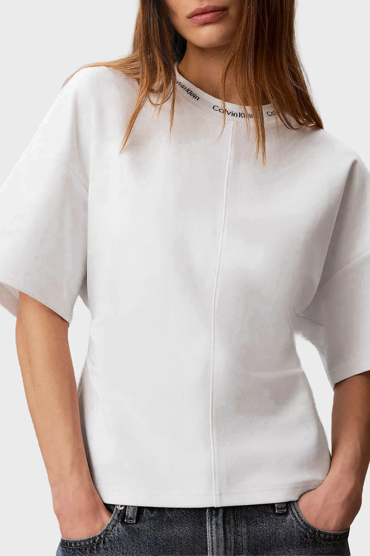 Calvin Klein Logolu Oversize Yuvarlak Yaka LV047G235GYAF Kadın T Shirt LV047G235G YAF Beyaz - 1