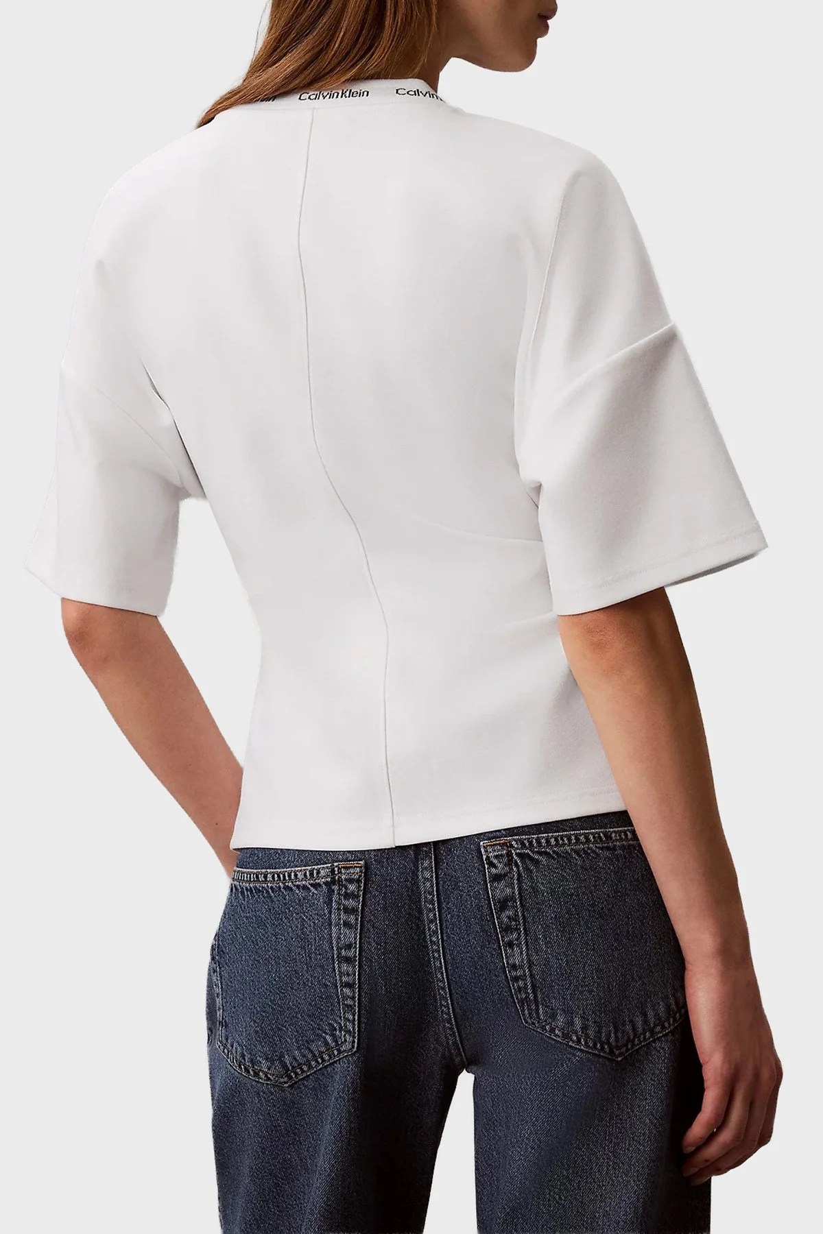 Calvin Klein Logolu Oversize Yuvarlak Yaka LV047G235GYAF Kadın T Shirt LV047G235G YAF Beyaz - 3