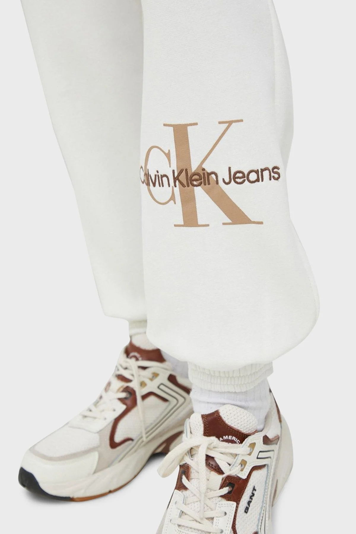Calvin Klein Logolu Pamuk Karışımlı Relaxed Fit Jogger Bayan Pantolon J20J220265 YBI BEYAZ - 3