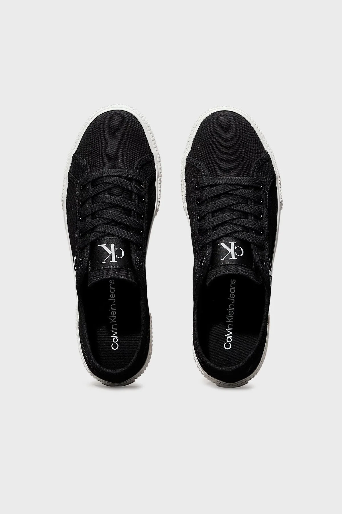 Calvin Klein Logolu Pamuk Karışımlı Sneaker YW0YW017620GM Bayan Ayakkabı YW0YW01762 0GM SİYAH-BEYAZ - 18